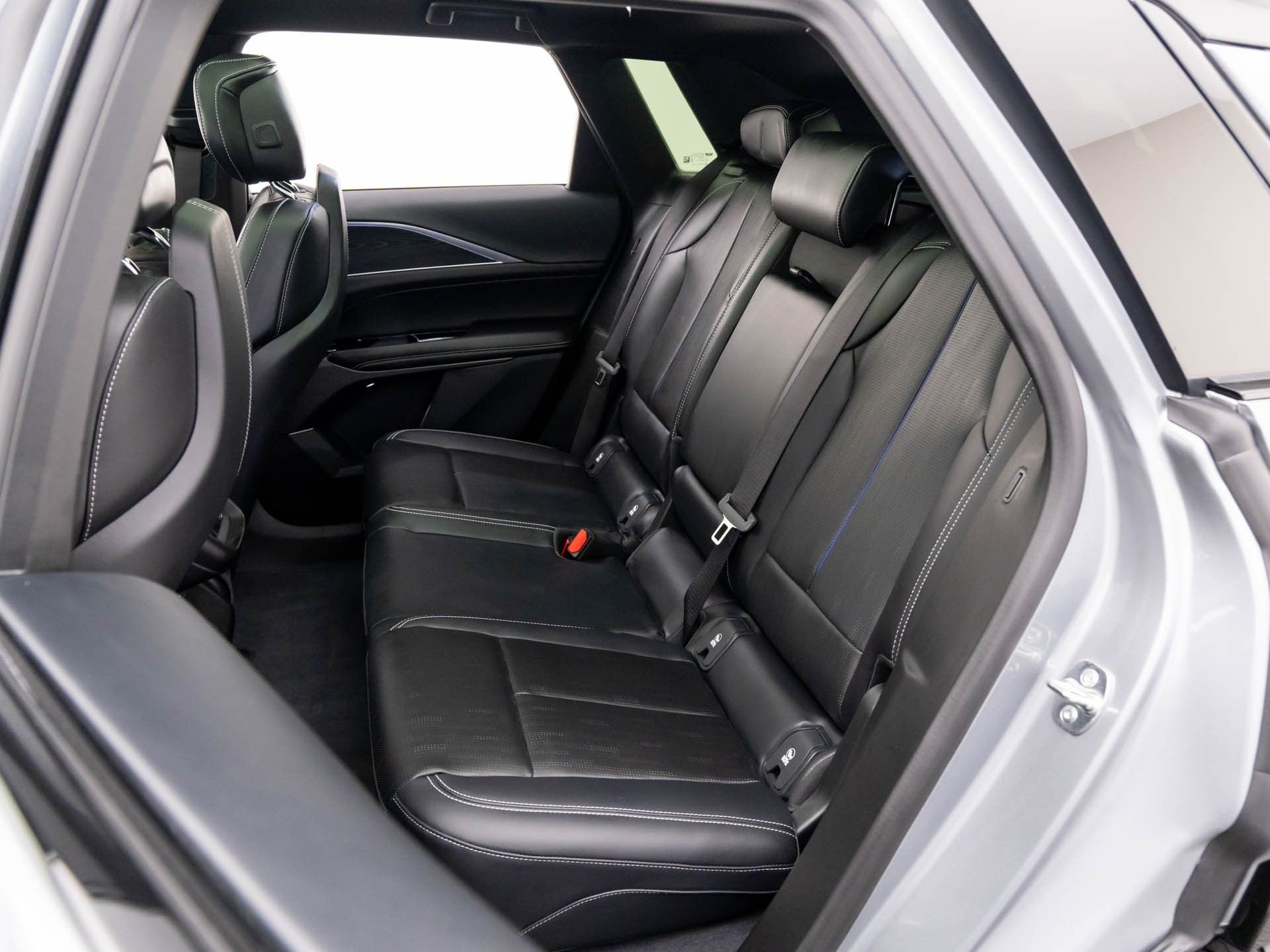 2025 Cadillac LYRIQ Sport photo