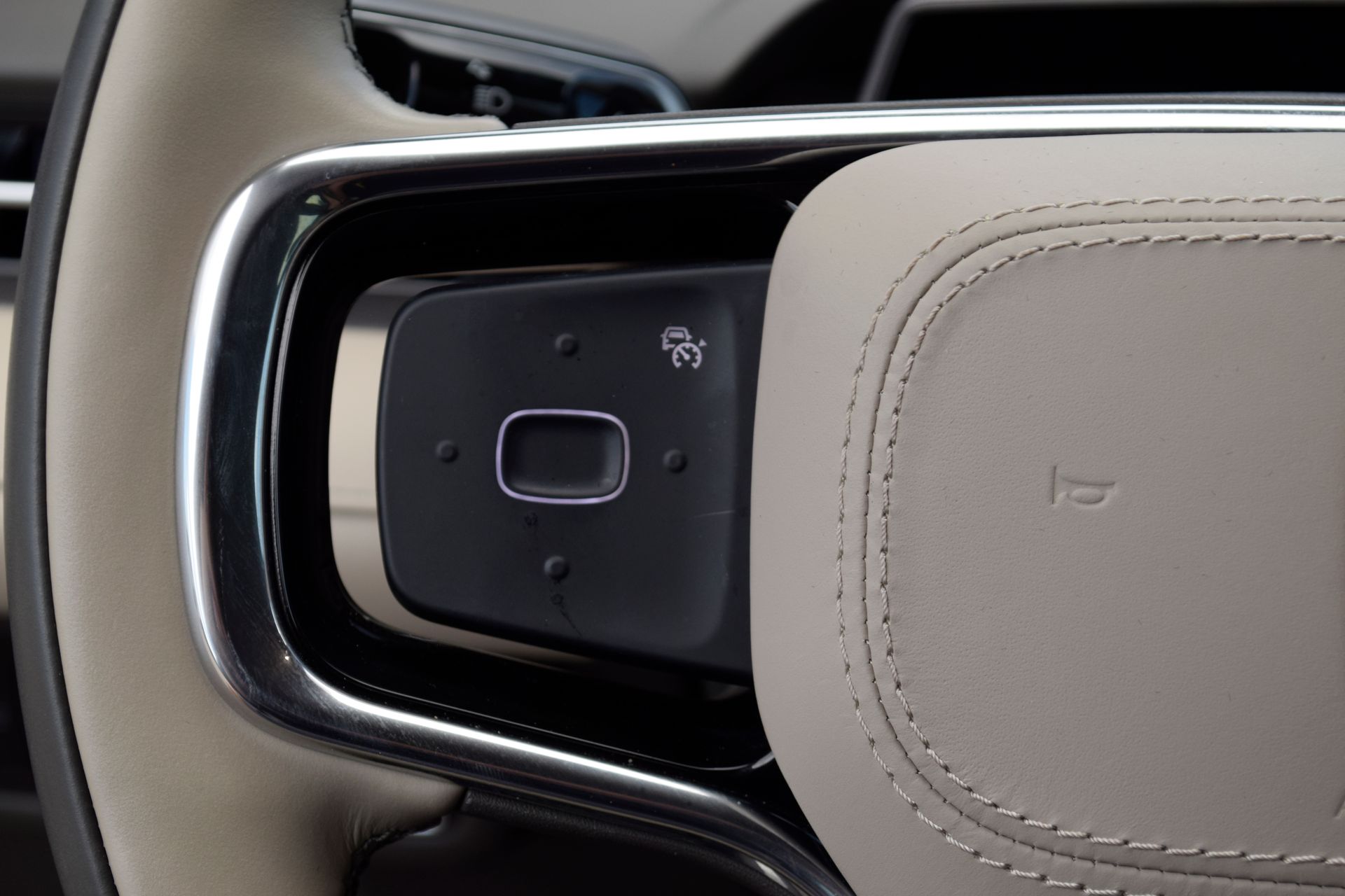 2025 Lincoln Nautilus Premiere Red at Parkway Family Mazda