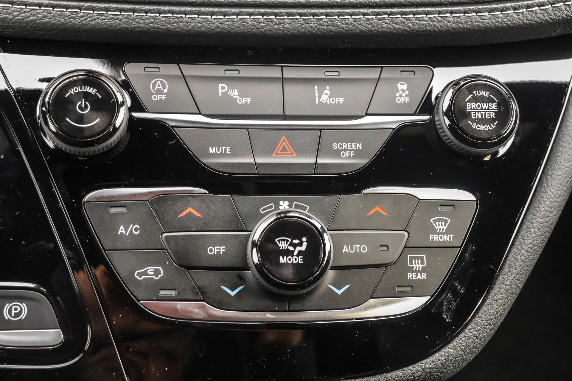 2026 CHRYSLER PACIFICA - Image 19