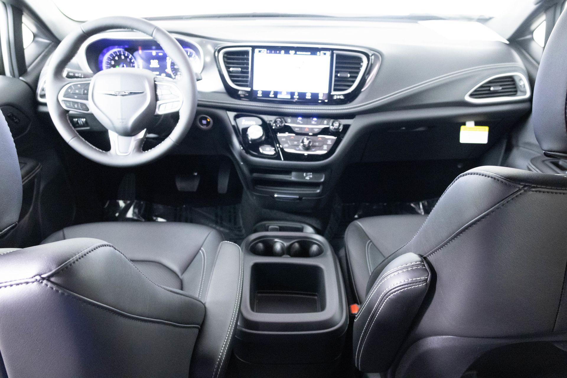 2026 CHRYSLER PACIFICA - Image 3