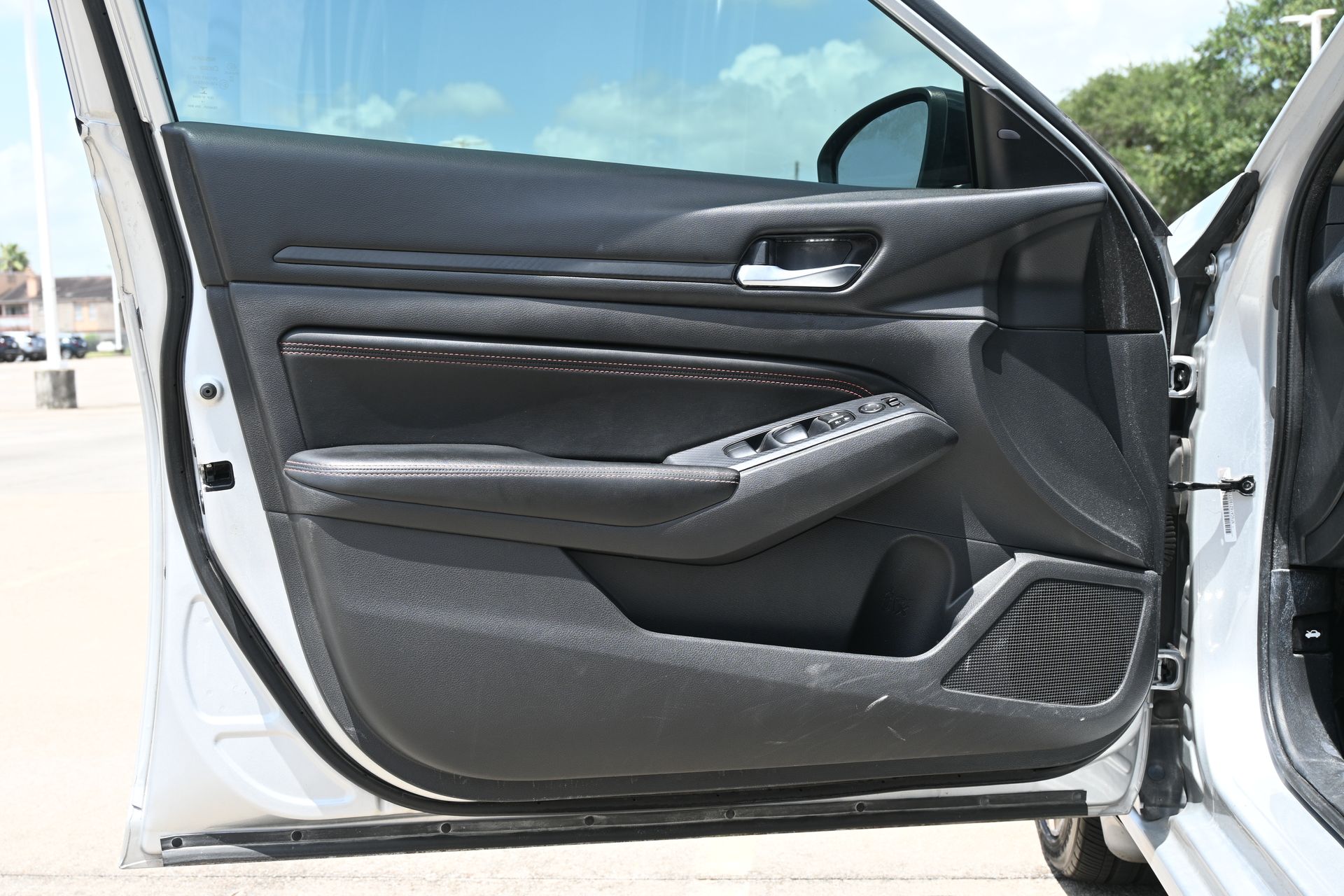 2019 Nissan Altima 2.5 SR Silver at Texan Dodge Chrysler Jeep Ram