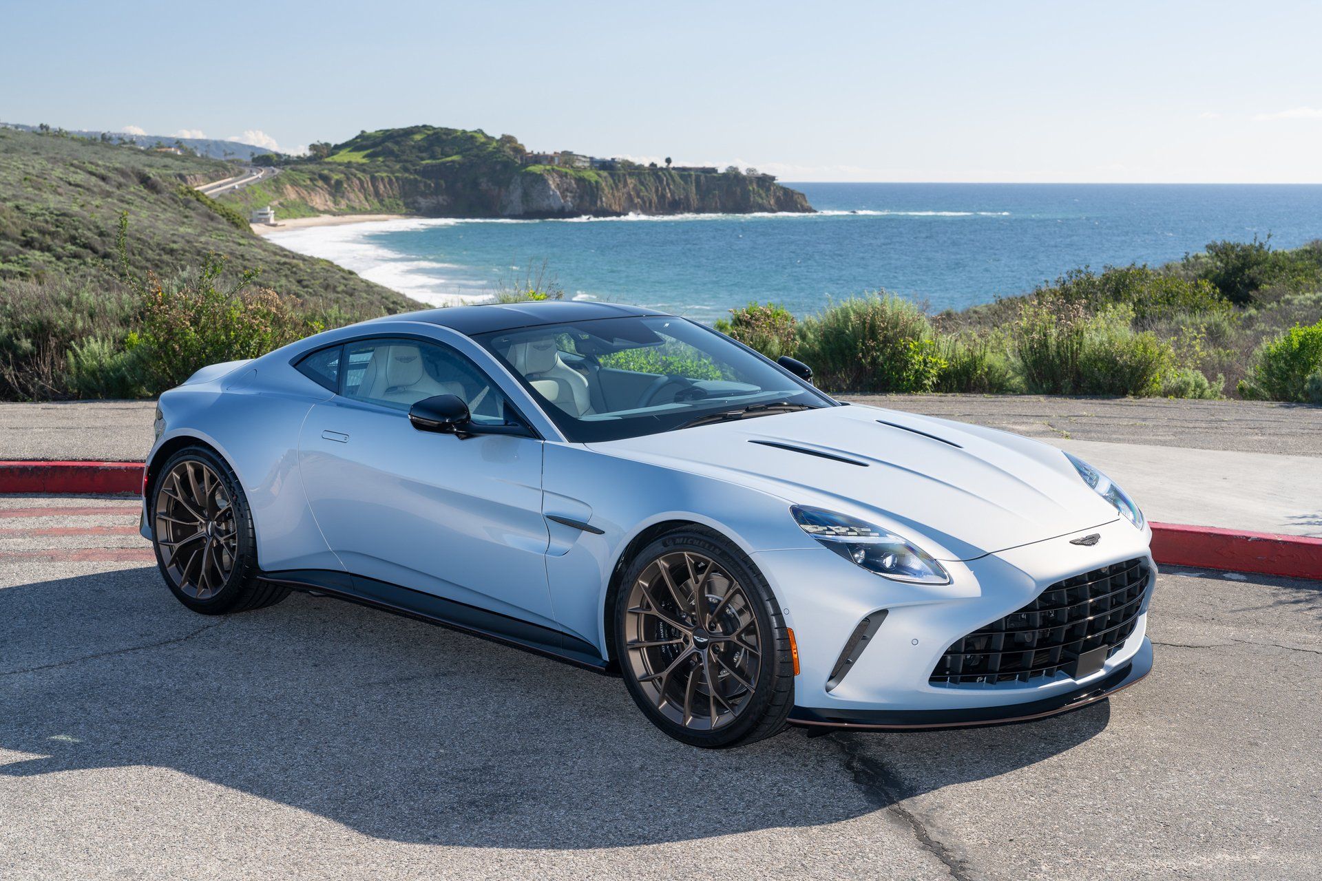2026 Aston Martin Vantage's photo