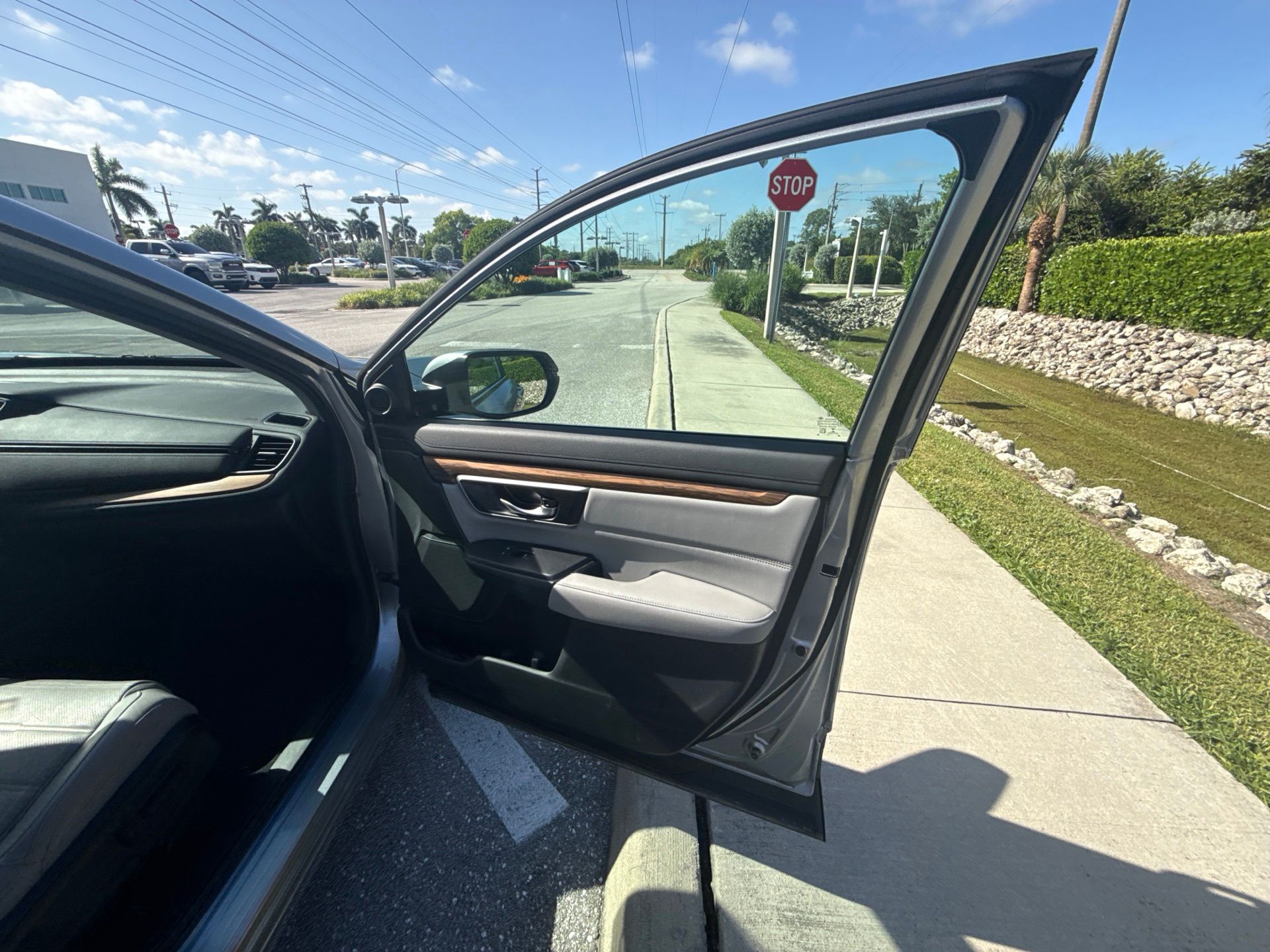 Certified Used 2019 Lunar Silver Metallic Honda EX-L image 19