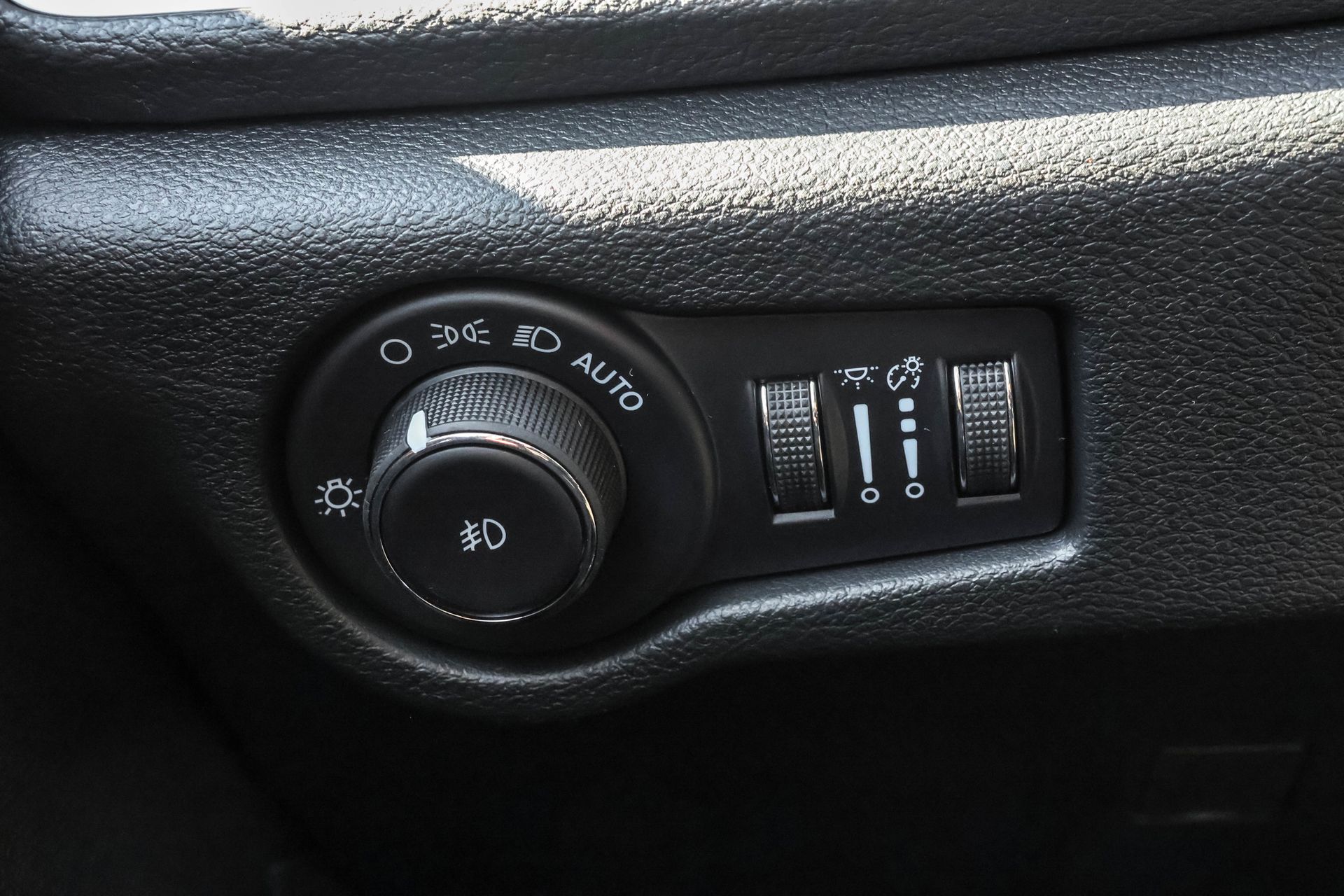 2026 CHRYSLER PACIFICA - Image 27