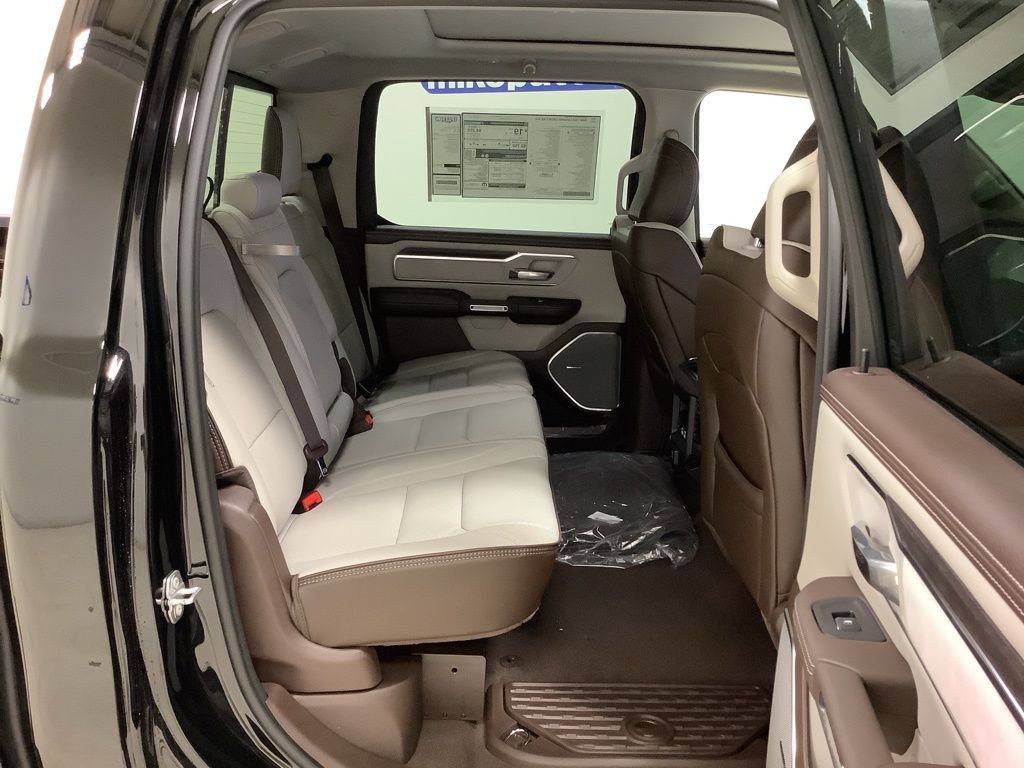 2025 RAM 1500 Laramie - Photo 22