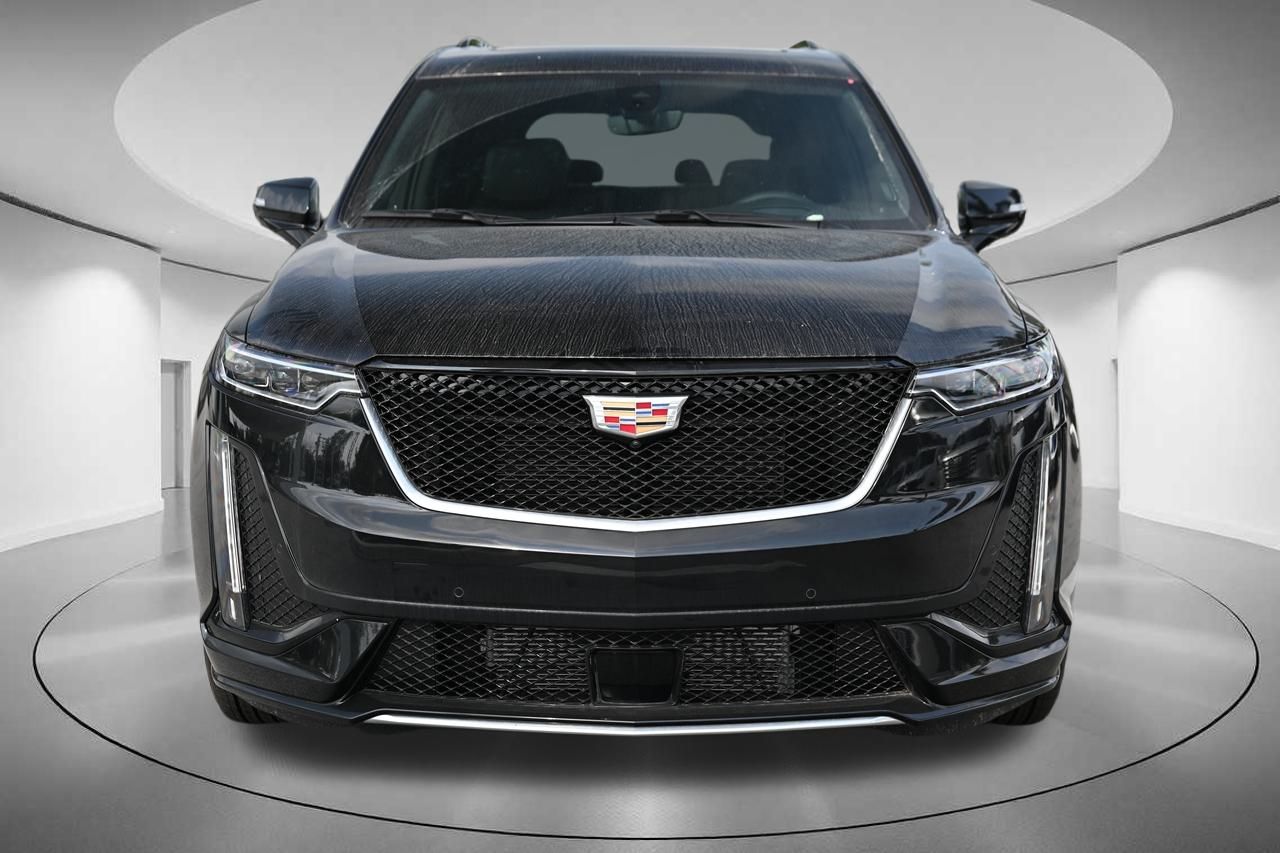 2023 Cadillac XT6 Sport 8