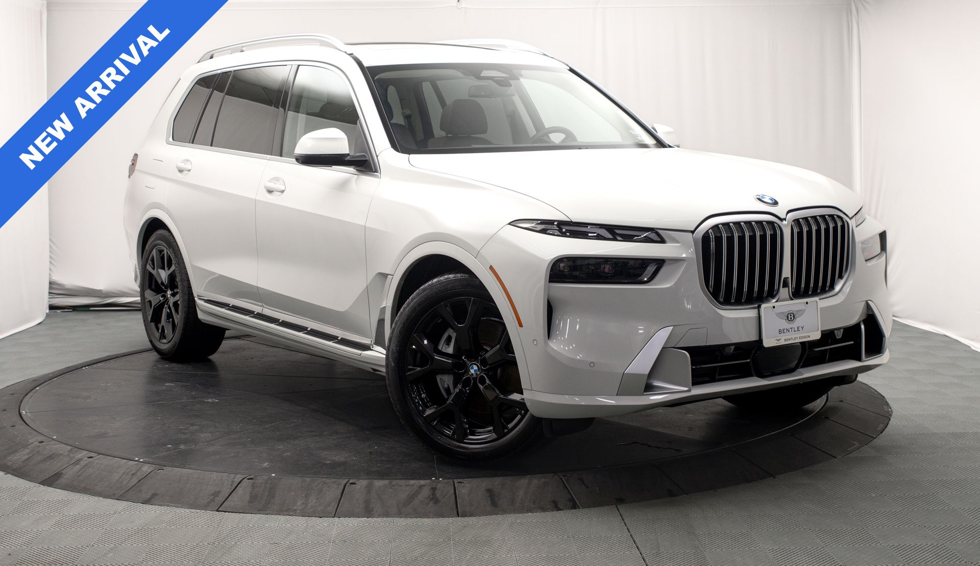 Alpine White 2025 BMW X7 xDrive40i AWD SUV / Crossover All-Wheel Drive 8-Speed Automatic