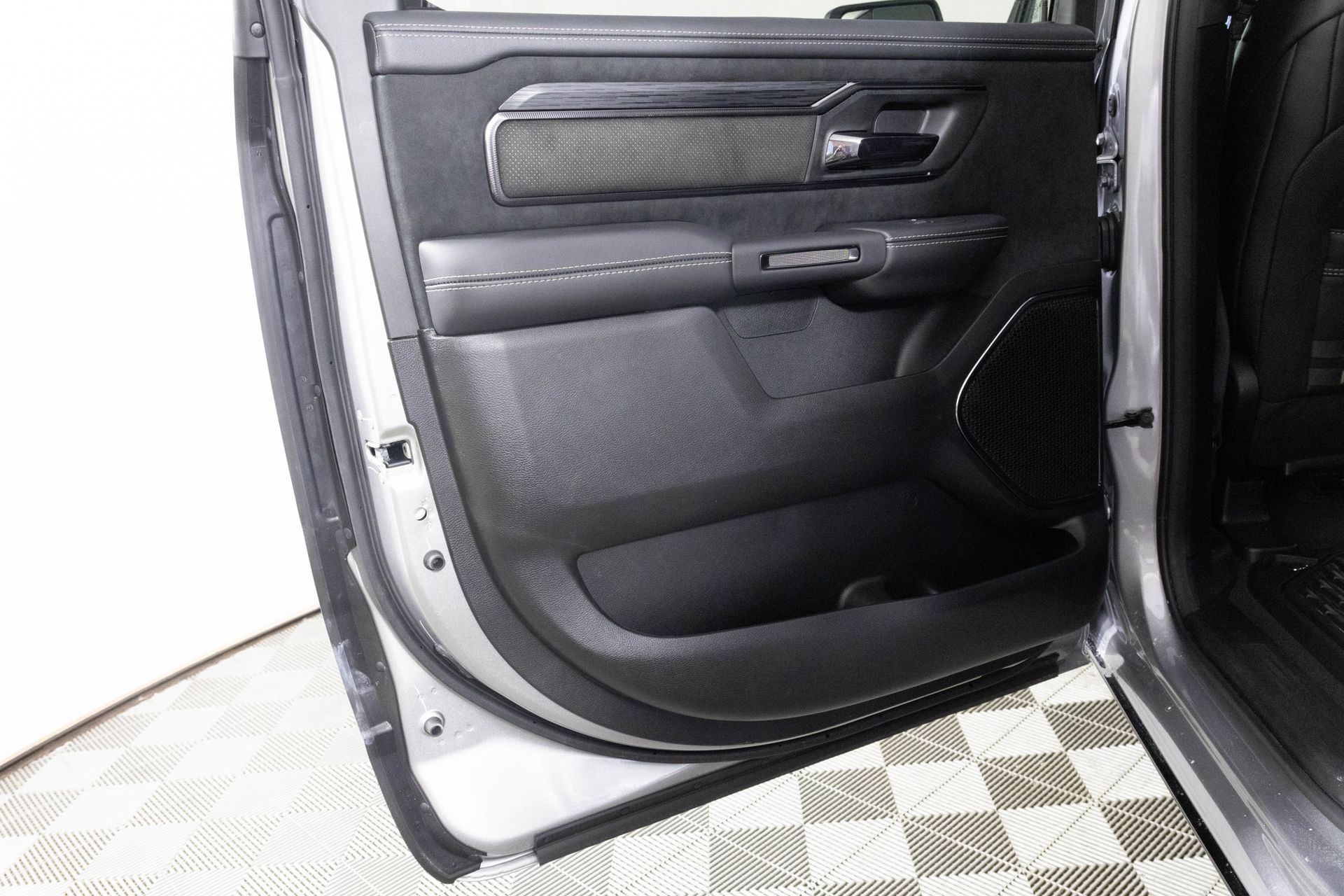 2026 RAM 1500 - Image 26