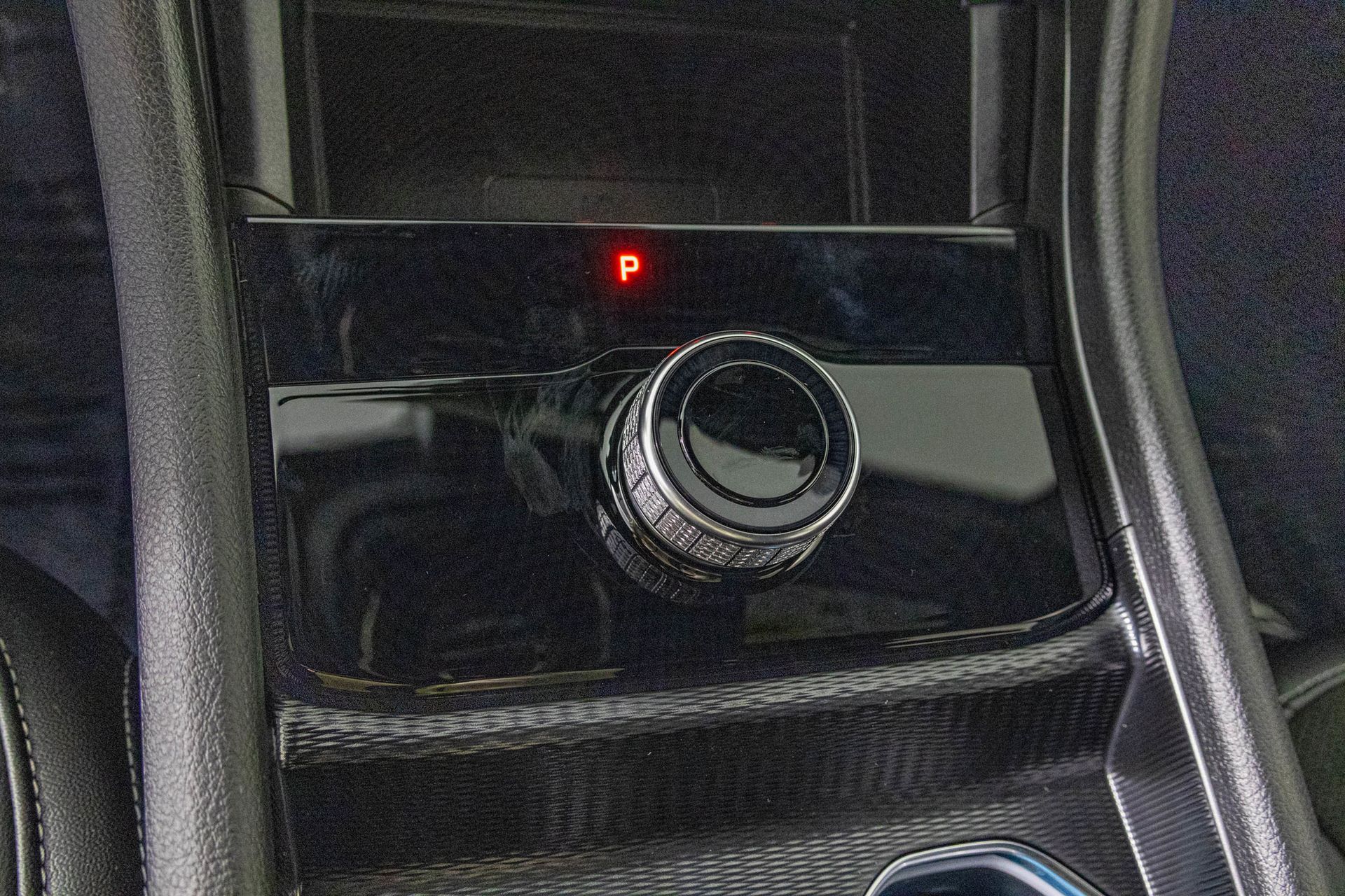 2025 JEEP GRAND CHEROKEE - Image 24