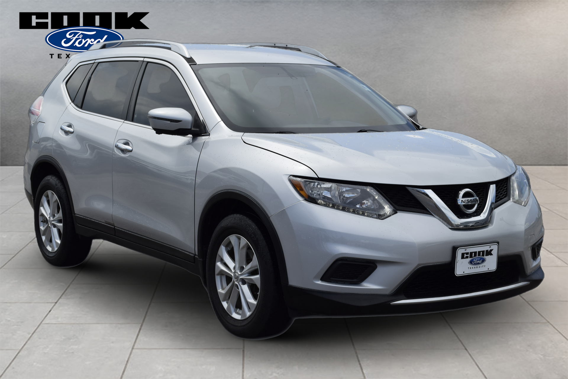 2016 Nissan Rogue SV Silver at Ultimate Motorsports