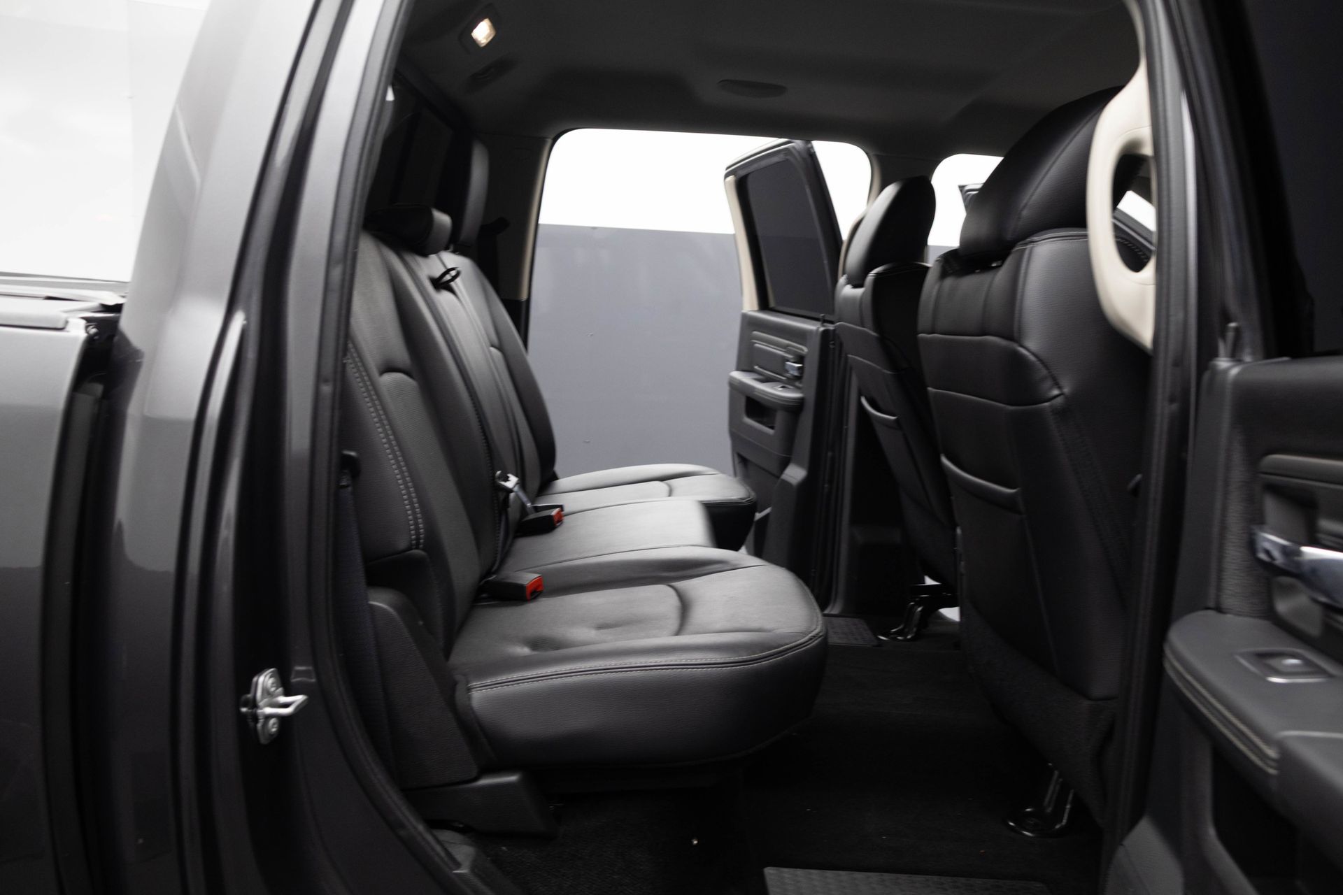 2017 RAM 1500 - Image 33