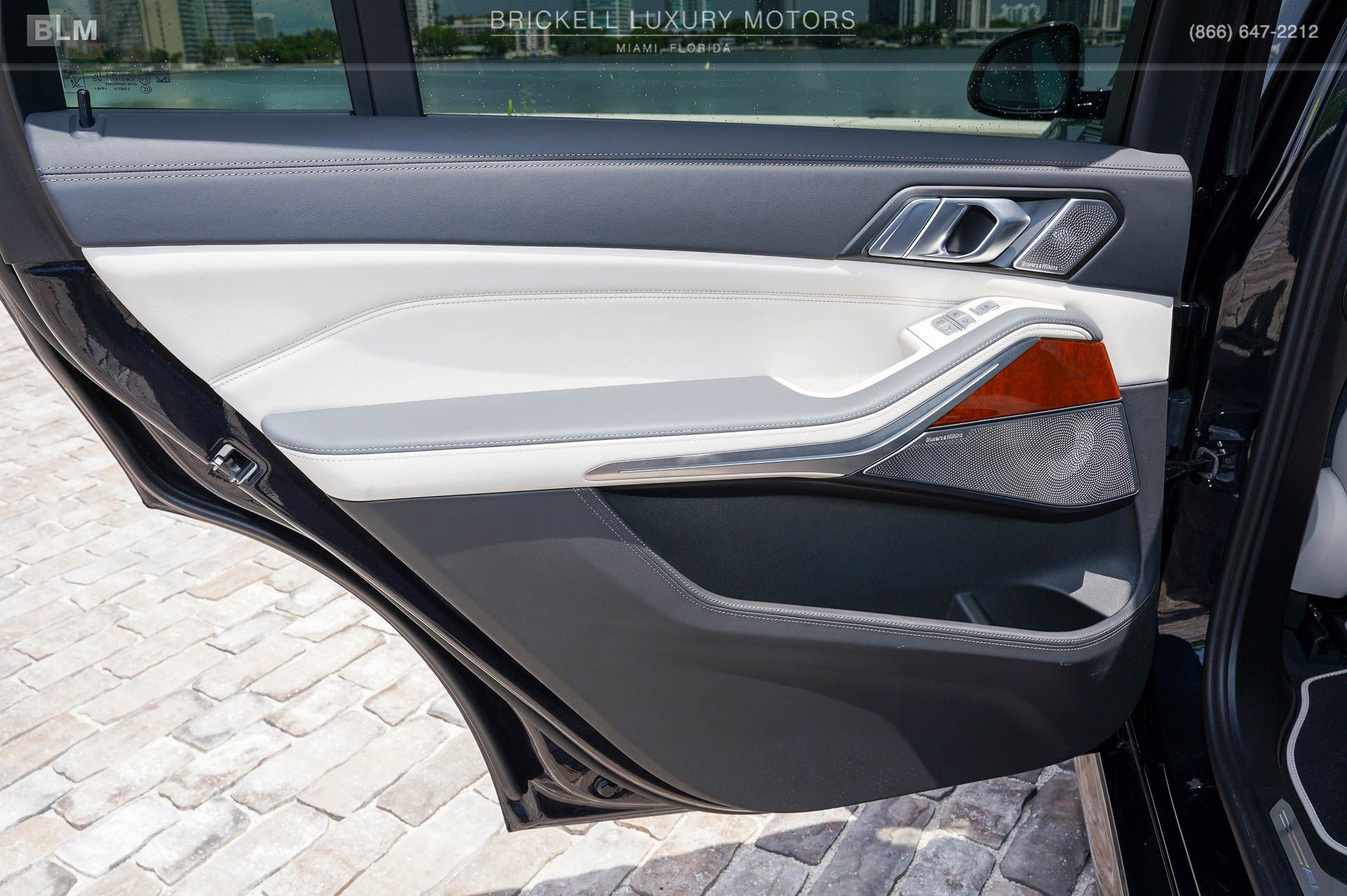 2024 BMW X7 ALPINA XB7 - Photo 16