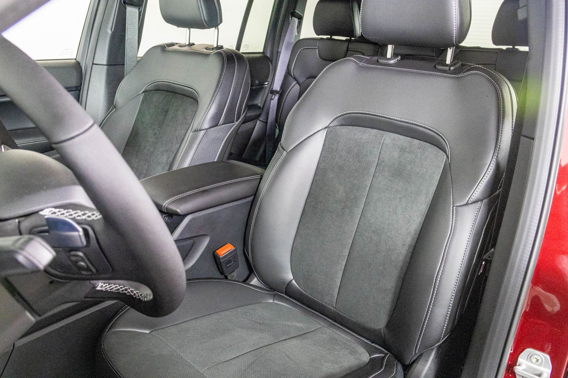 2025 JEEP GRAND CHEROKEE - Image 17