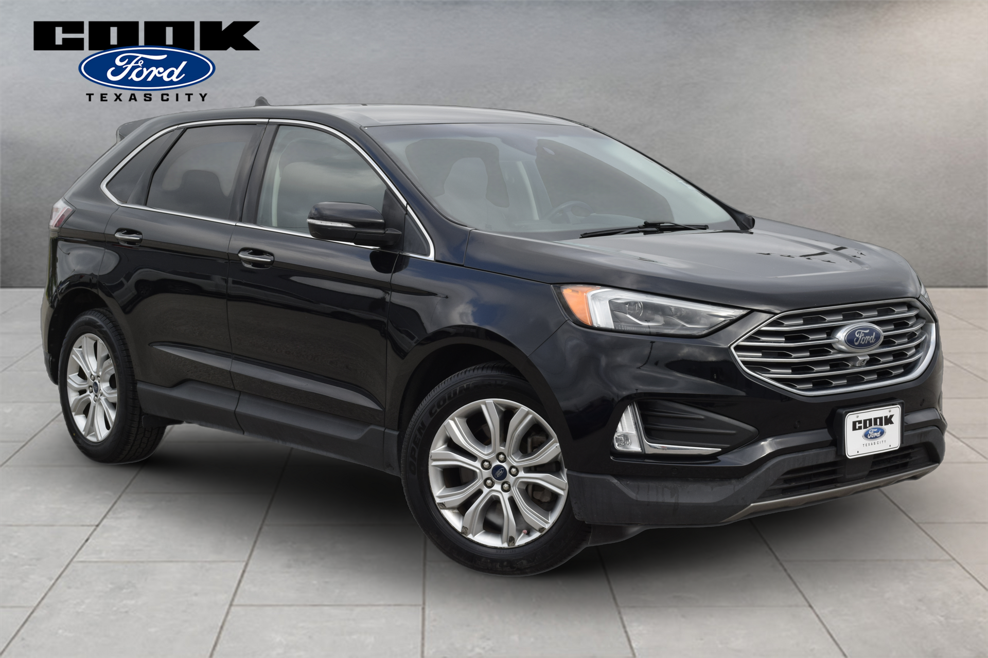 2022 Ford Edge Titanium - 2