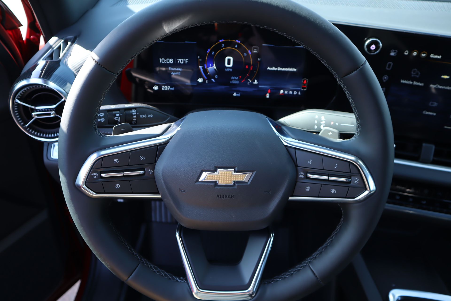 View vehicle photo 3