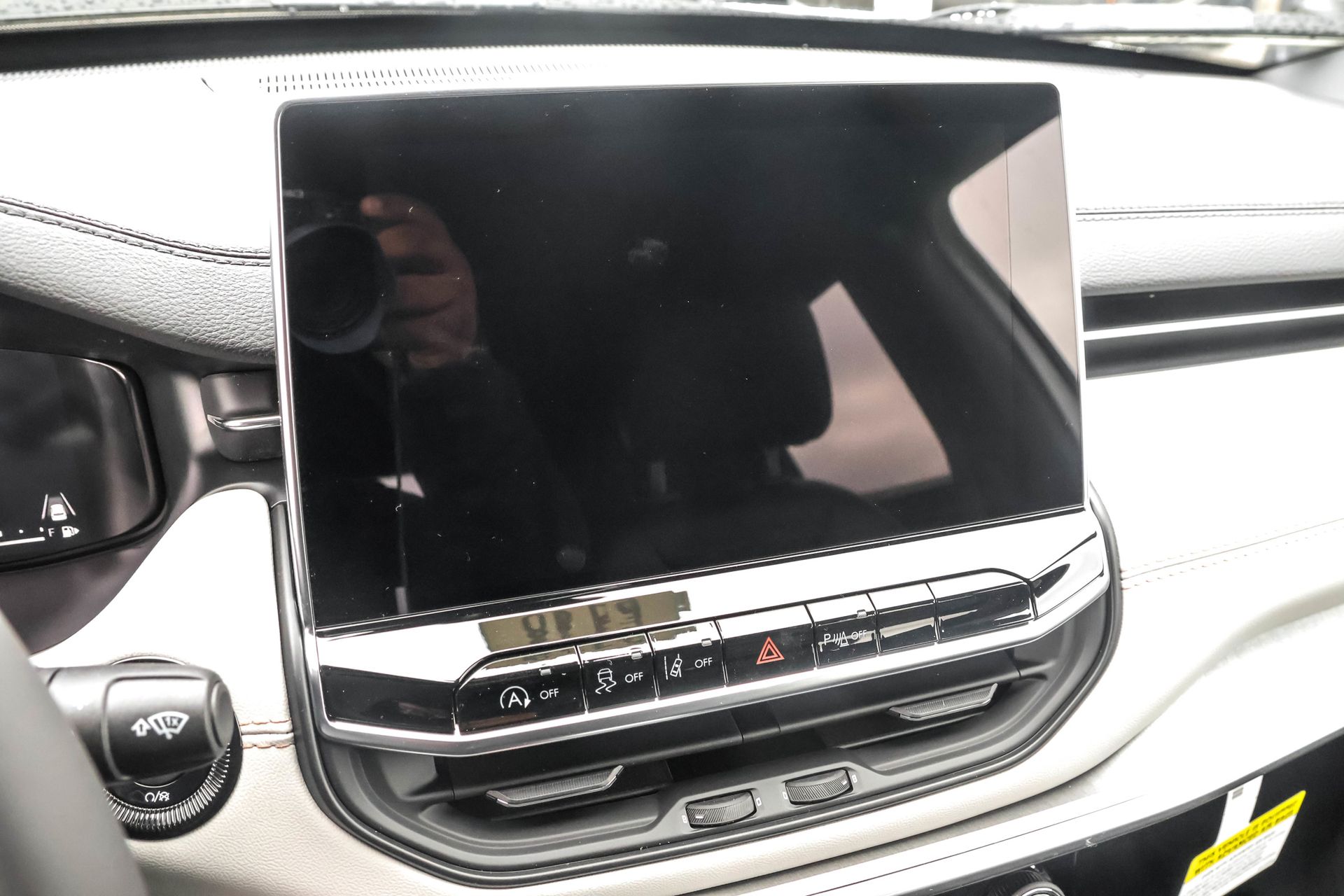 2026 JEEP COMPASS - Image 18