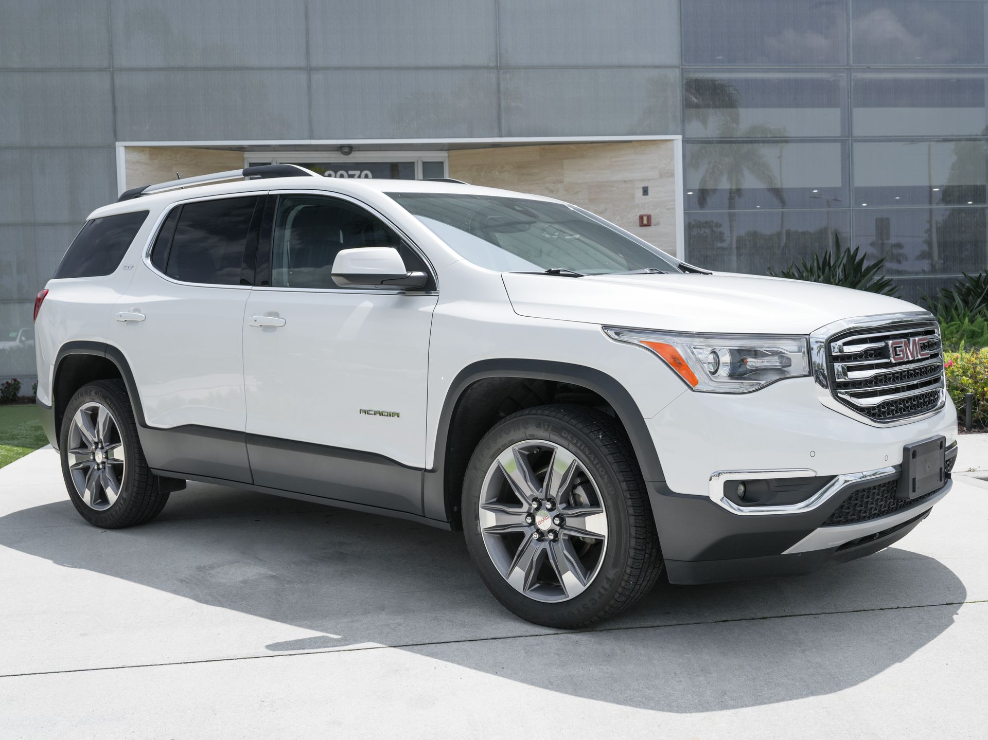 used 2019 GMC Acadia car, priced at $15,100