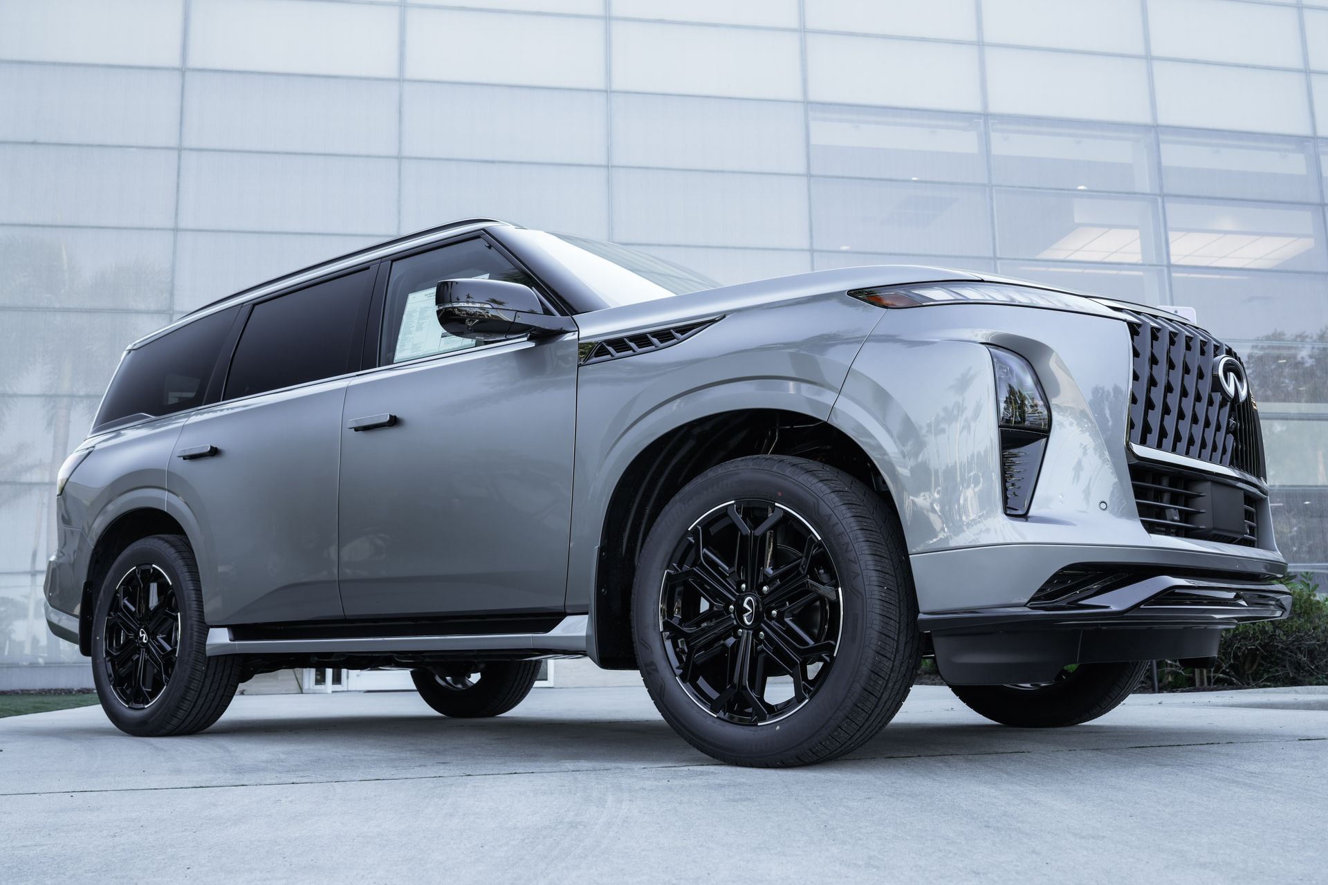 2026 INFINITI QX80 SPORT