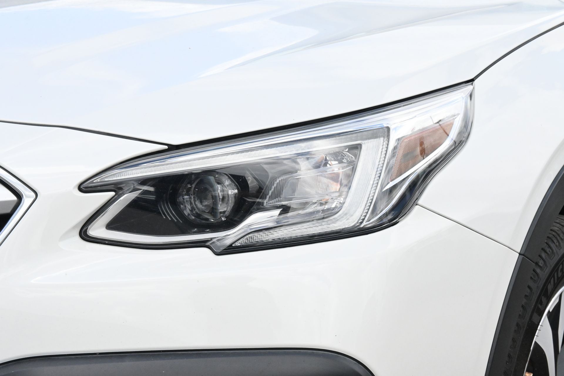 2021 Subaru Outback Touring XT White at Baytown Hyundai