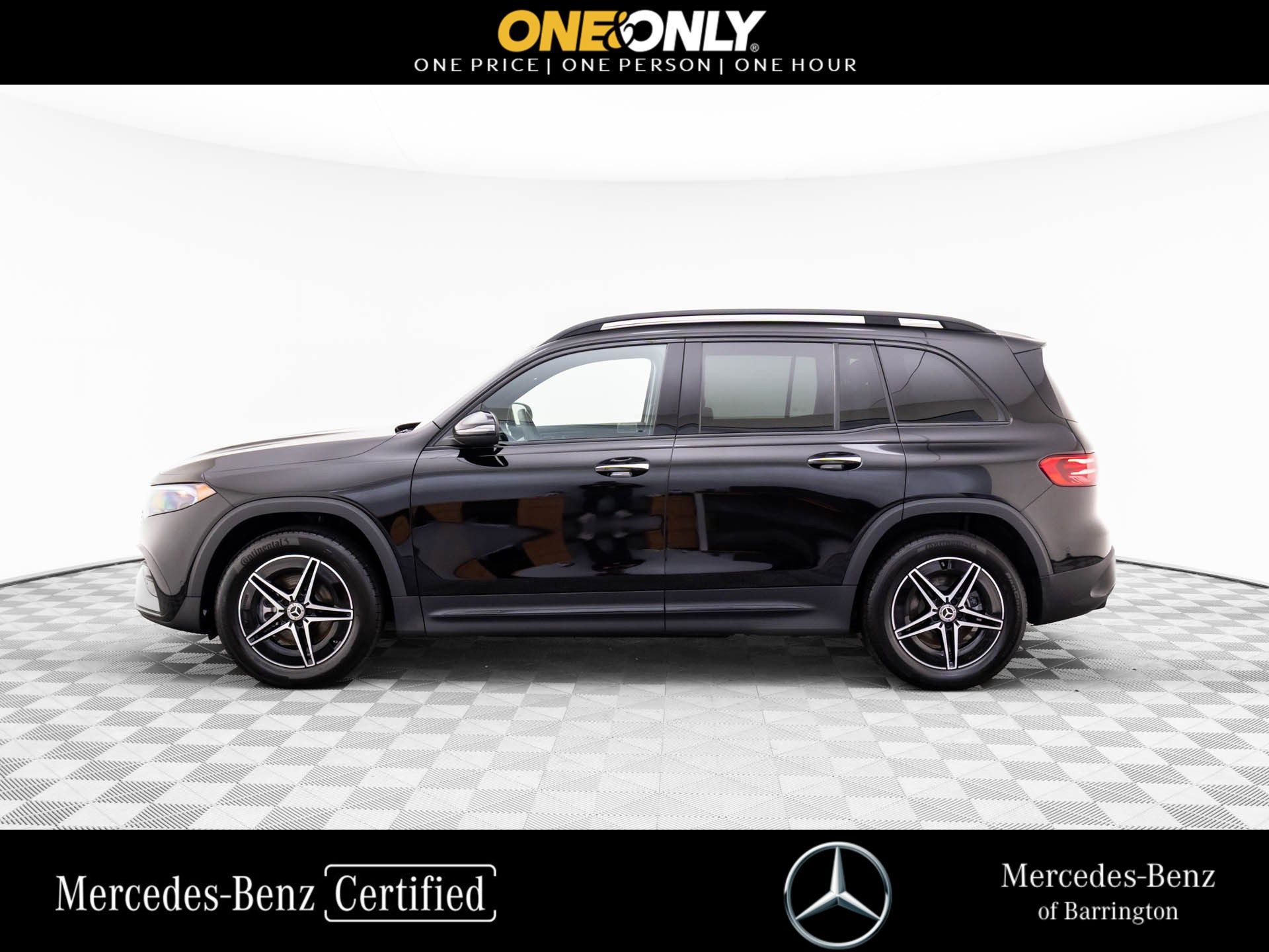 2024 Mercedes-Benz EQB 300 photo