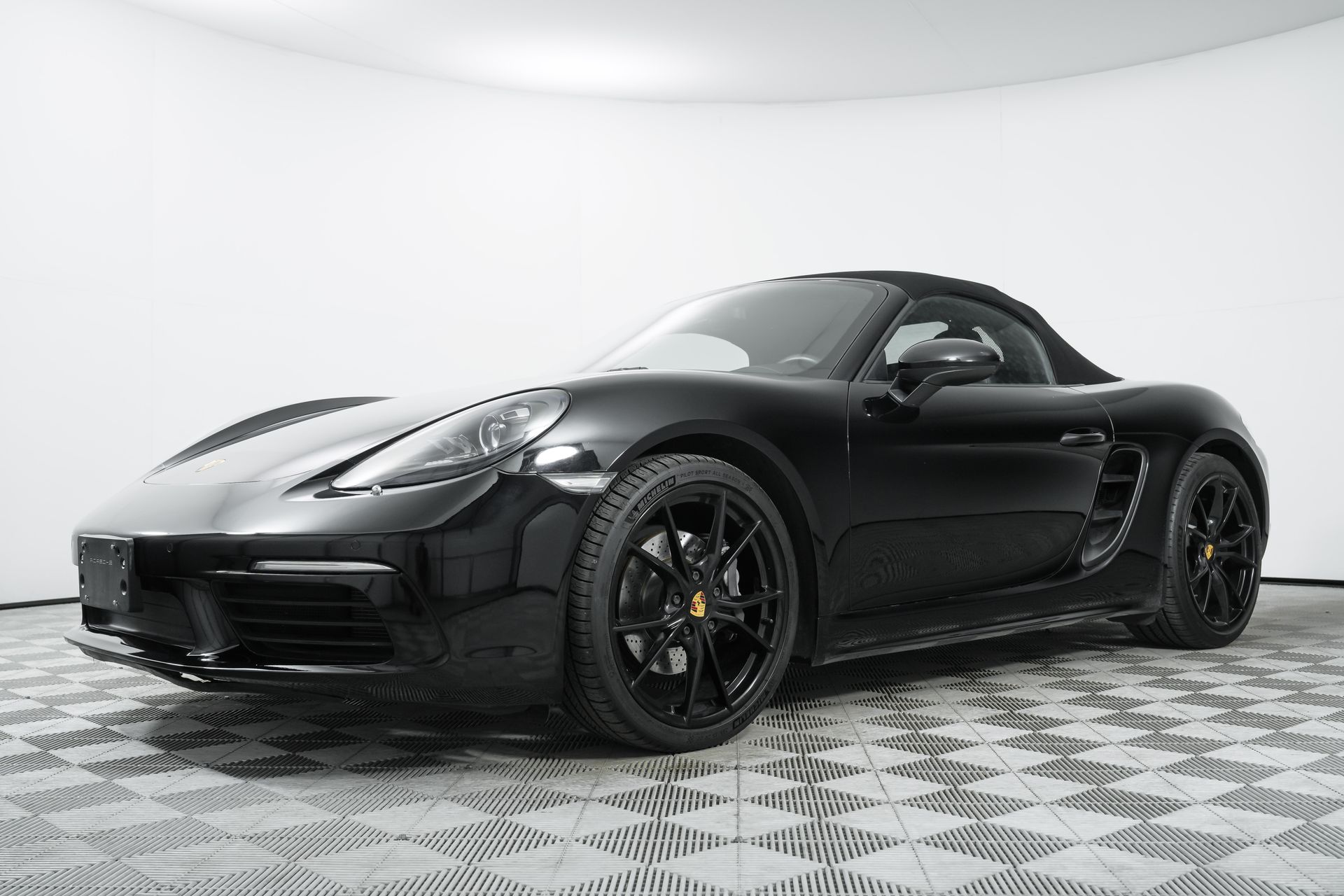 used 2021 Porsche 718 Boxster car, priced at $53,000