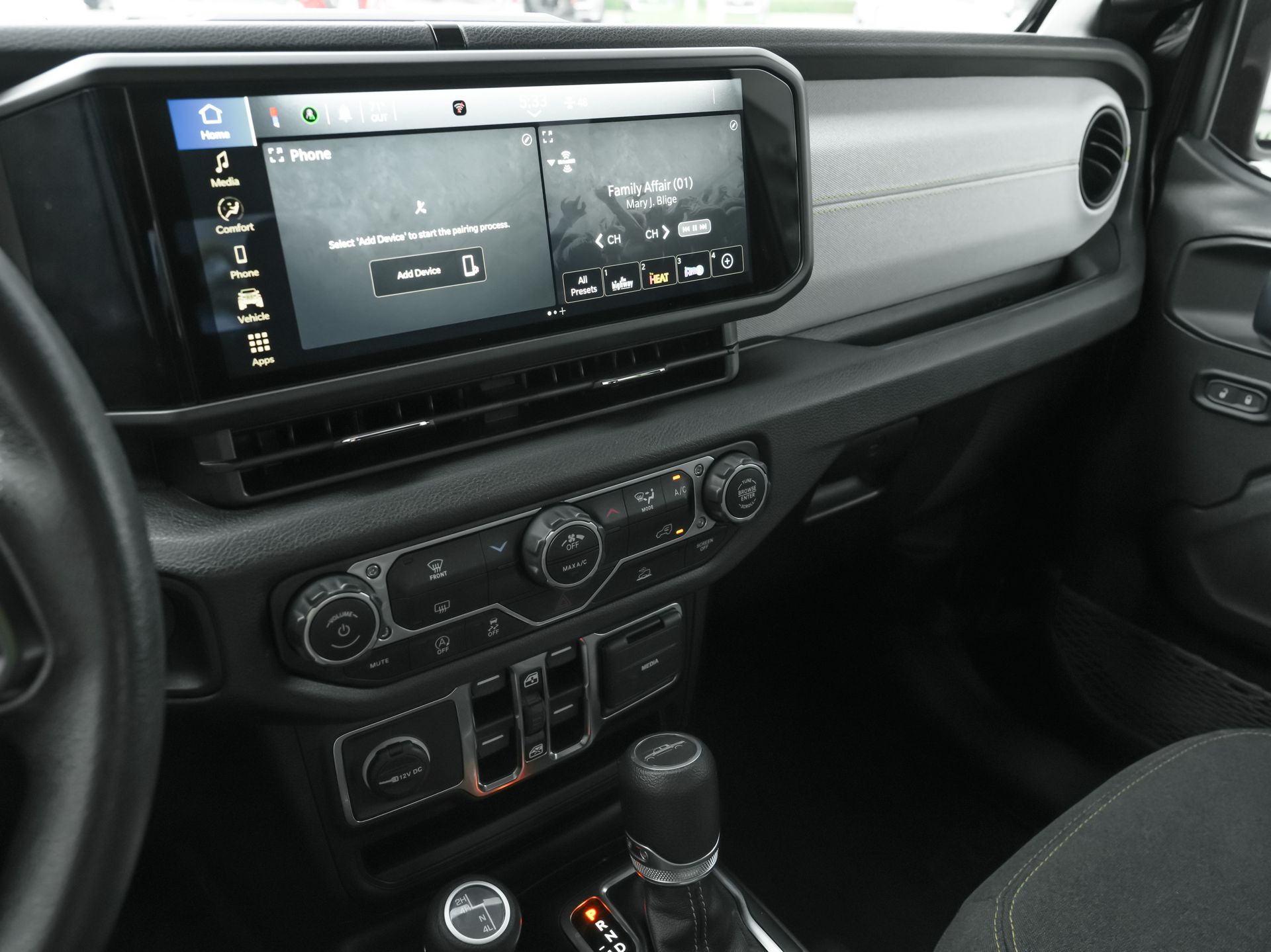 used 2024 Jeep Gladiator car, priced at $31,500