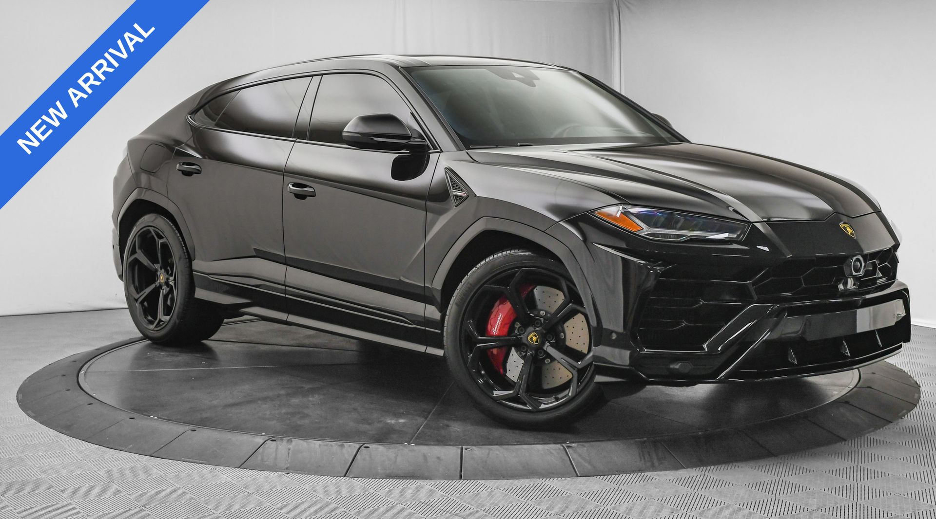 2022 Lamborghini Urus Base