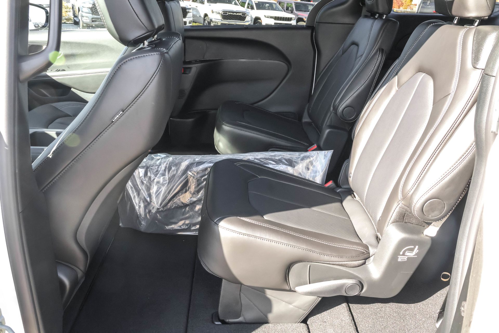 2026 CHRYSLER PACIFICA - Image 14