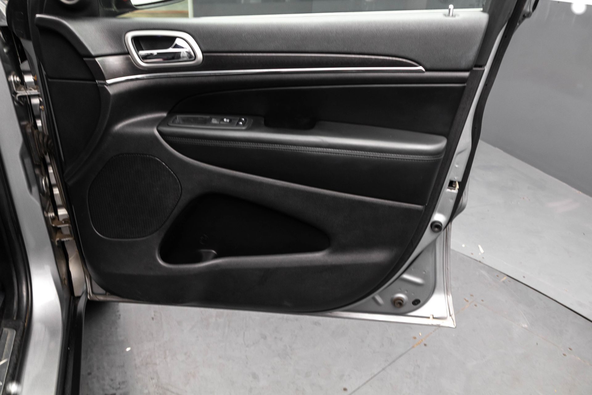 2018 JEEP GRAND CHEROKEE - Image 40