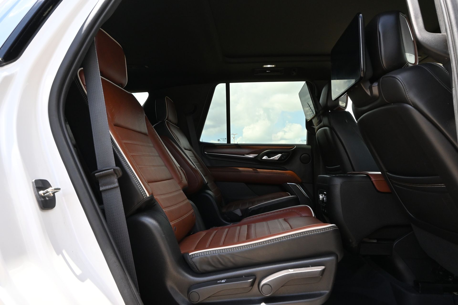 2023 GMC Yukon Denali Ultimate White at Classic Elite Chevrolet Hwy 6