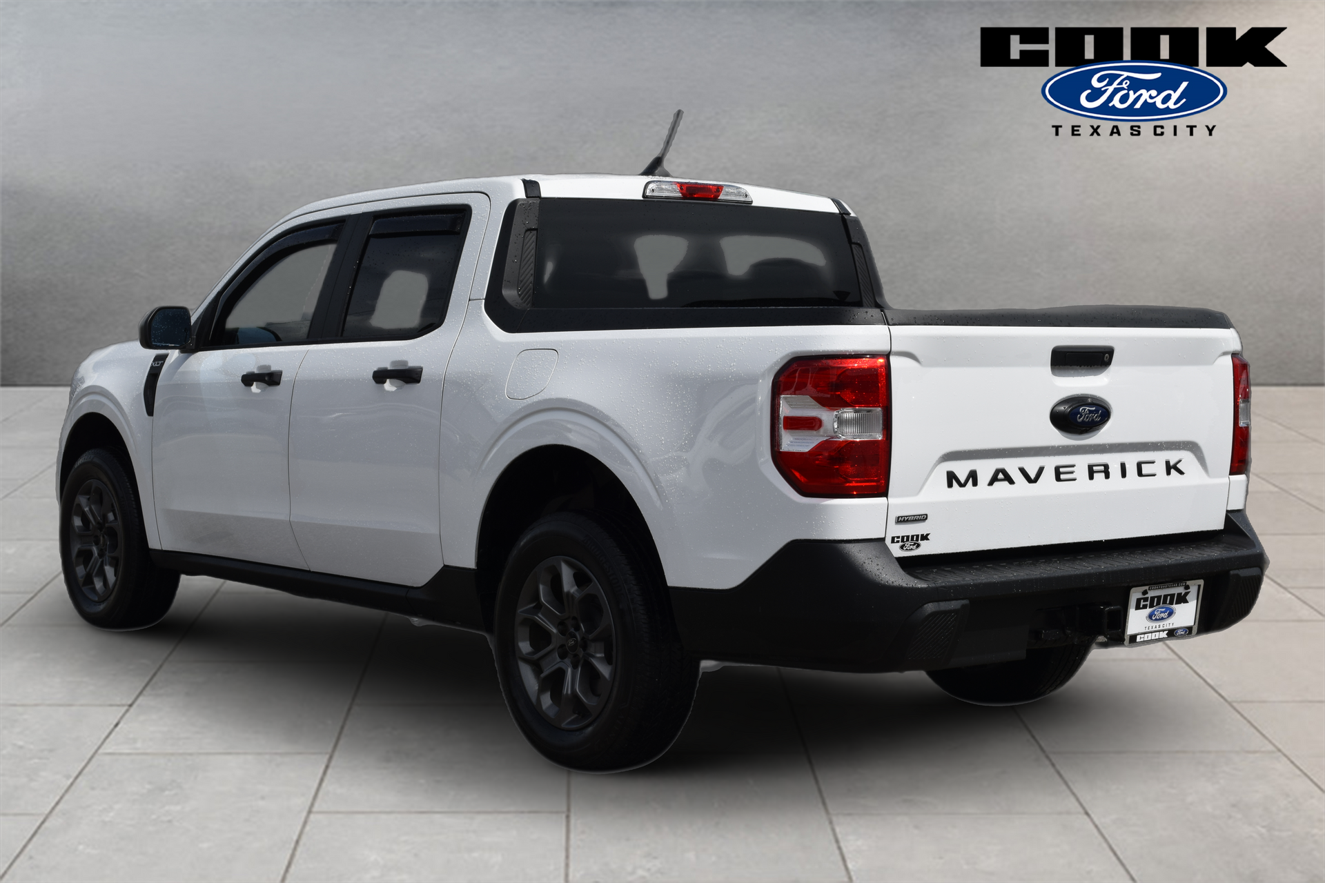 2024 Ford Maverick XLT White at South Houston Nissan