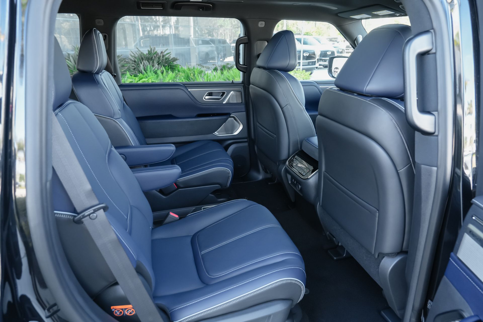 new 2026 INFINITI QX80 car, priced at $89,330