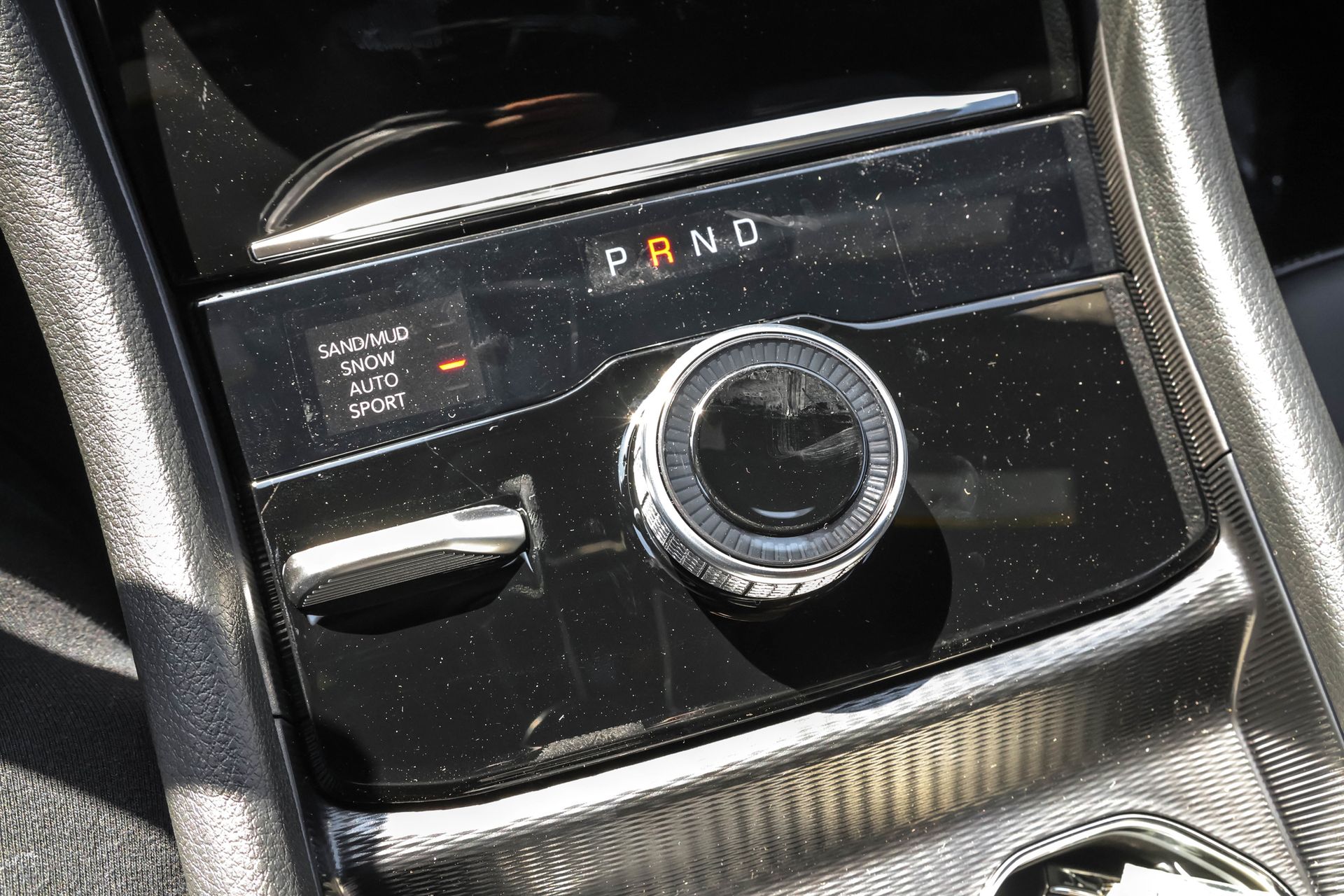 2025 JEEP GRAND CHEROKEE - Image 21