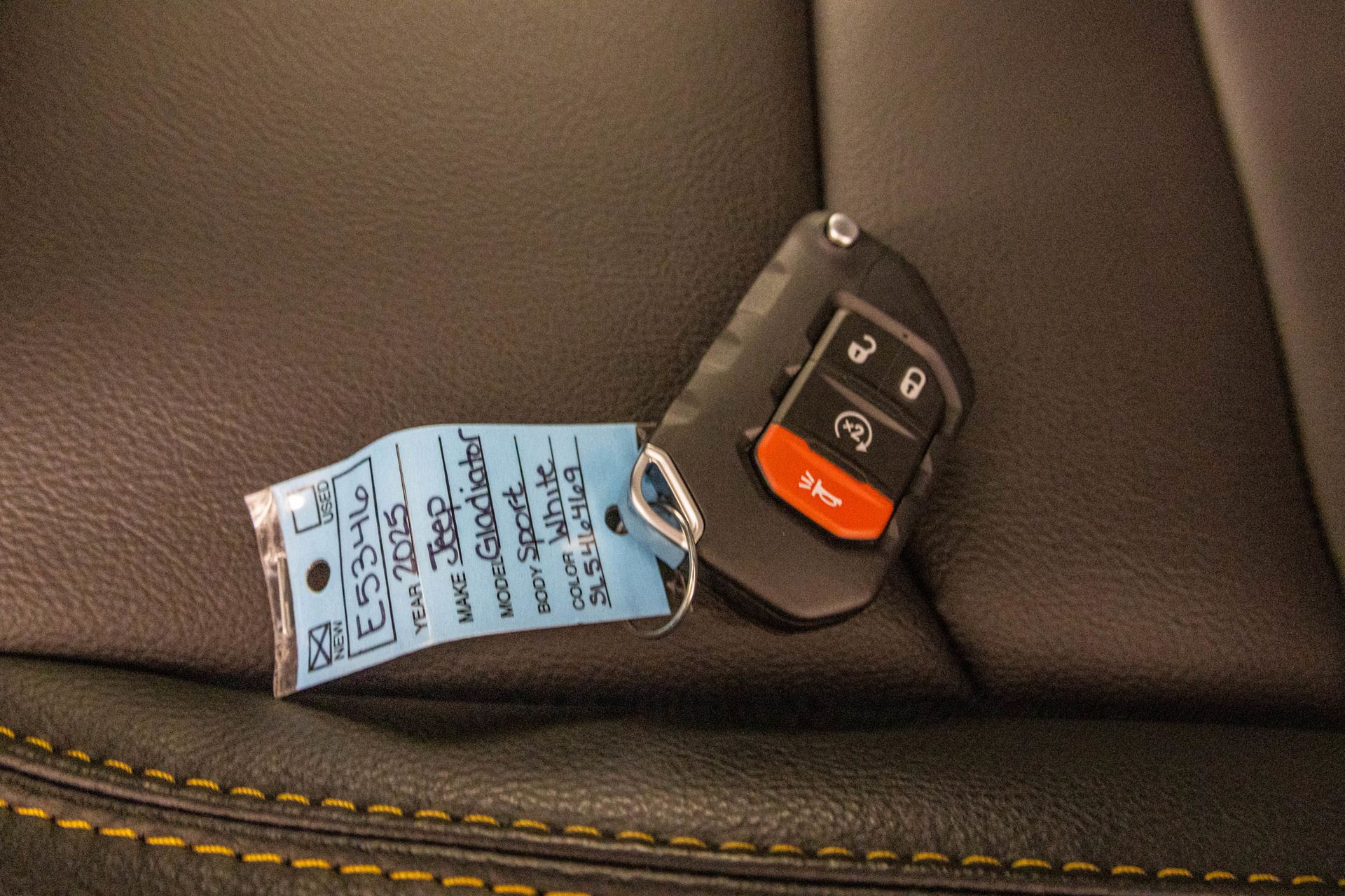 2025 JEEP GLADIATOR - Image 41