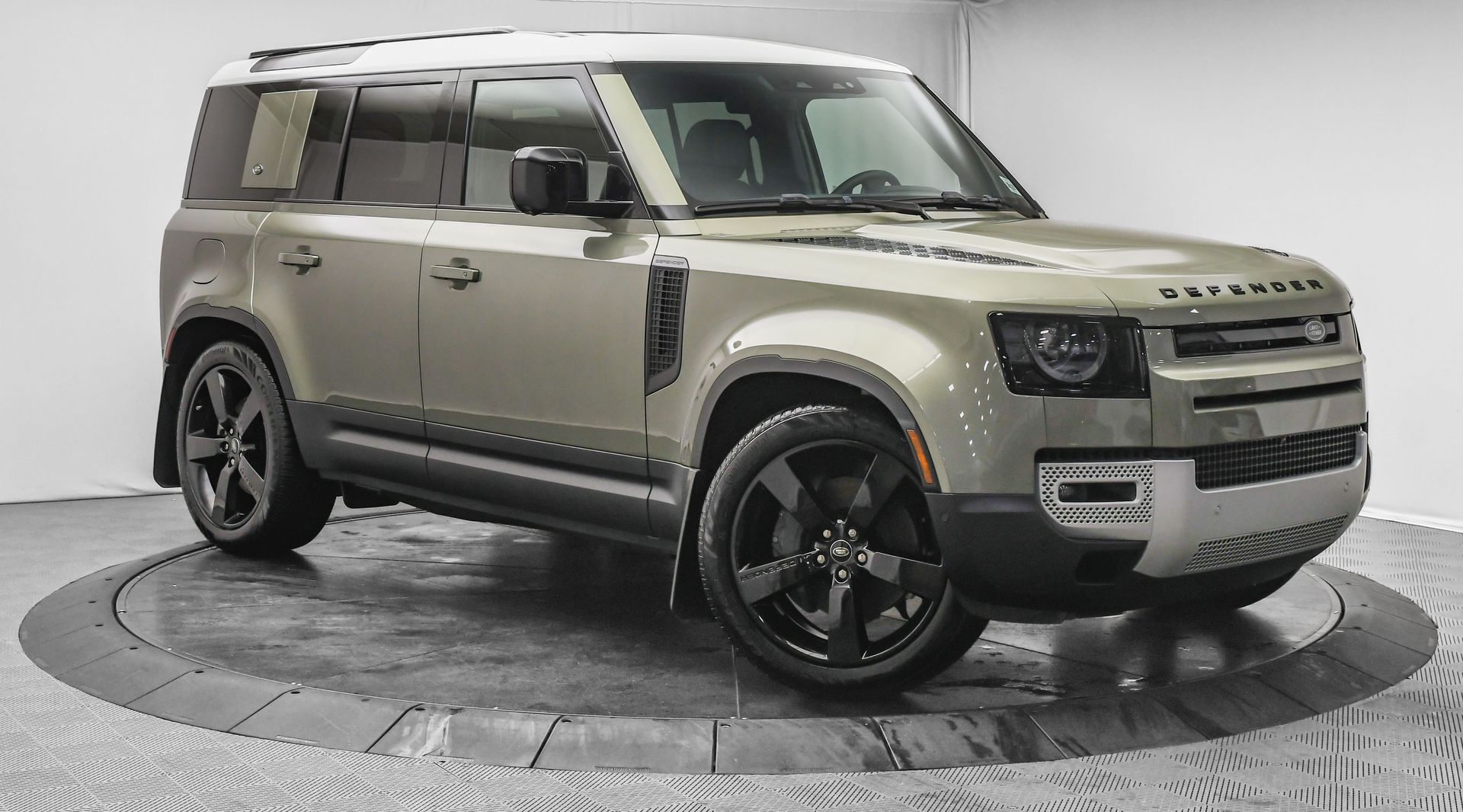 2024 Land Rover Defender 110 S