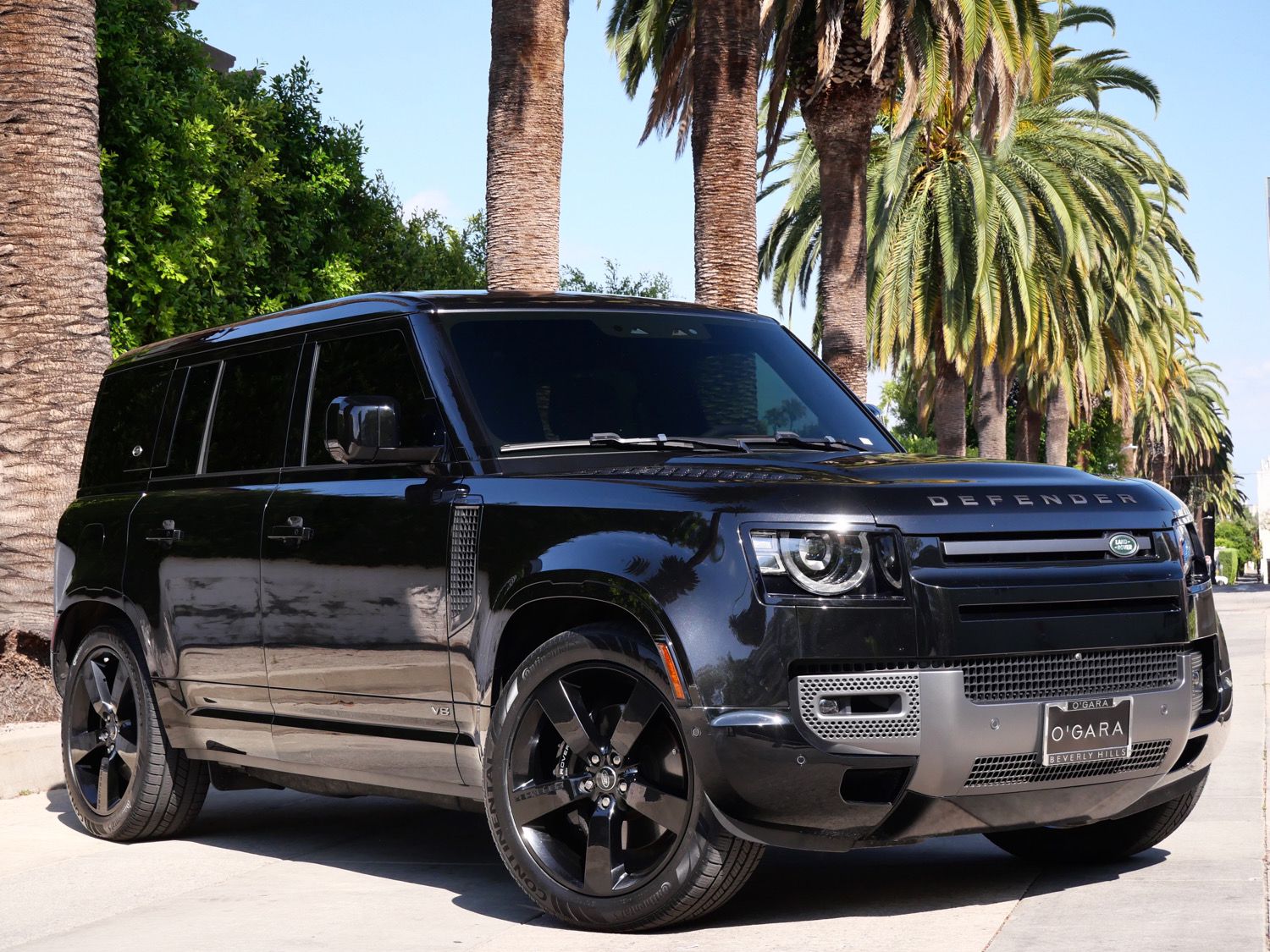 Santorini Black Metallic 2024 Land Rover Defender 110 V8 P525 AWD SUV / Crossover All-Wheel Drive 8-Speed Automatic