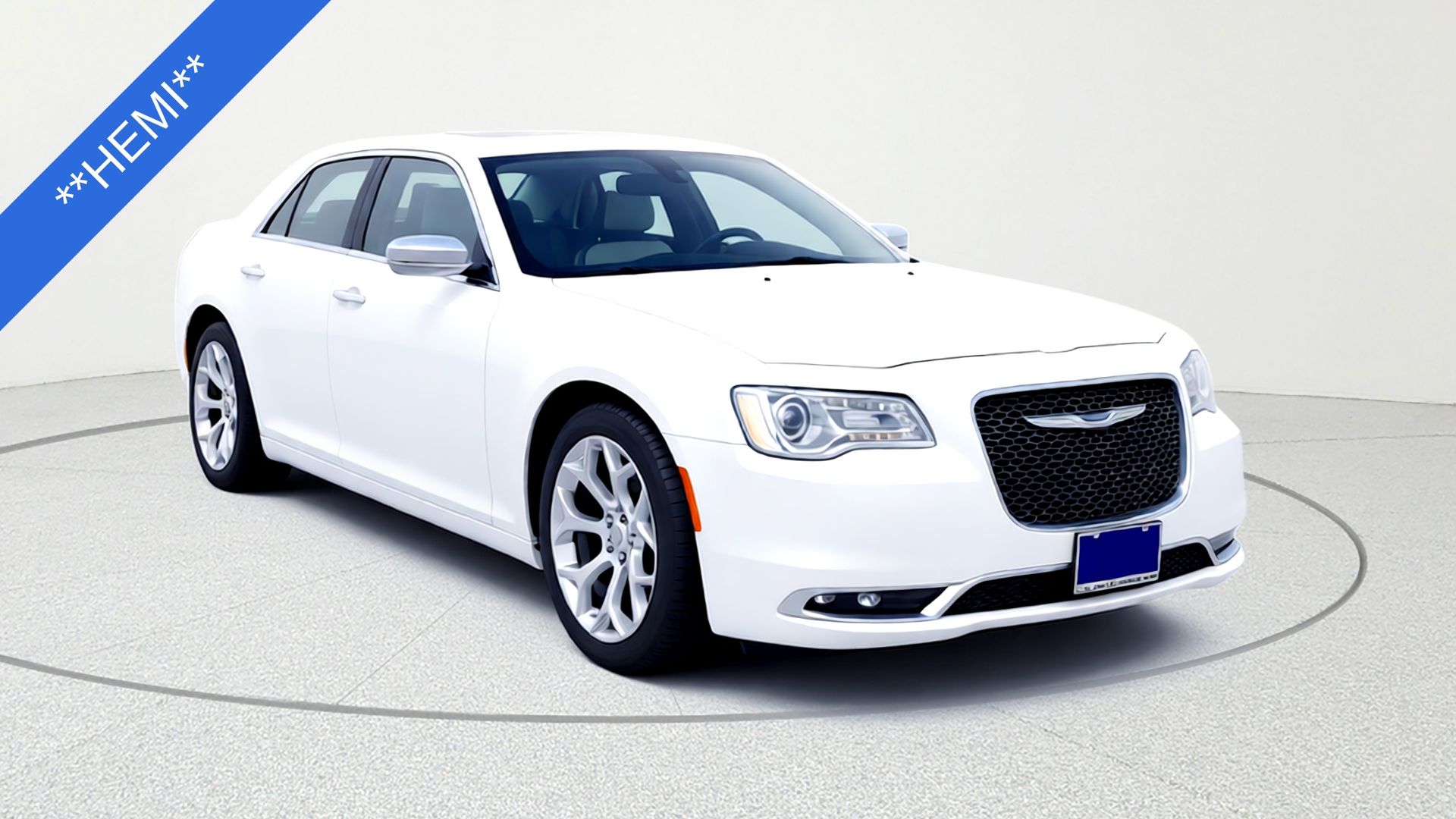 Bright White Clearcoat 2018 Chrysler 300 C RWD Sedan Rear-Wheel Drive 8-Speed Automatic