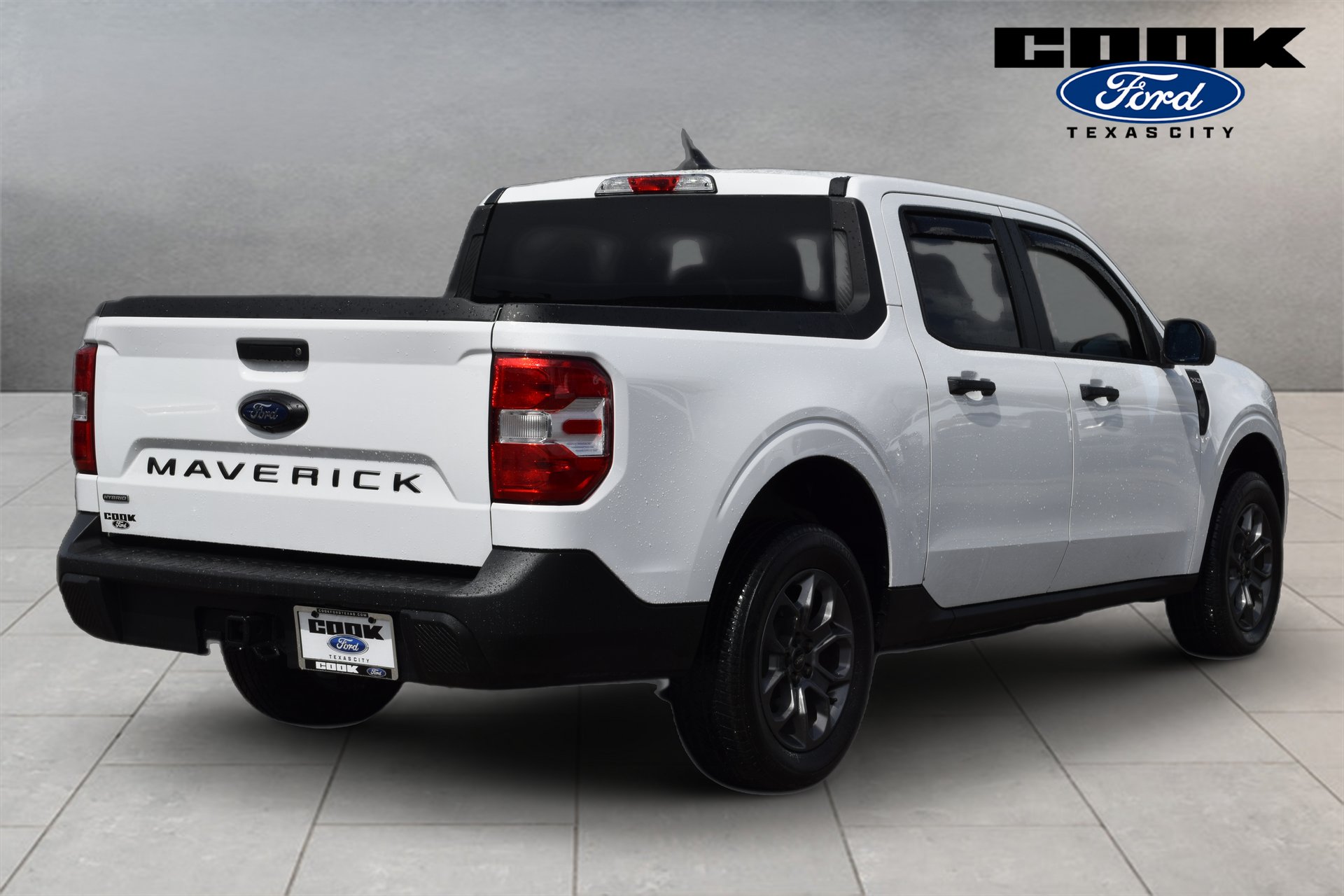2024 Ford Maverick XLT White at South Houston Nissan