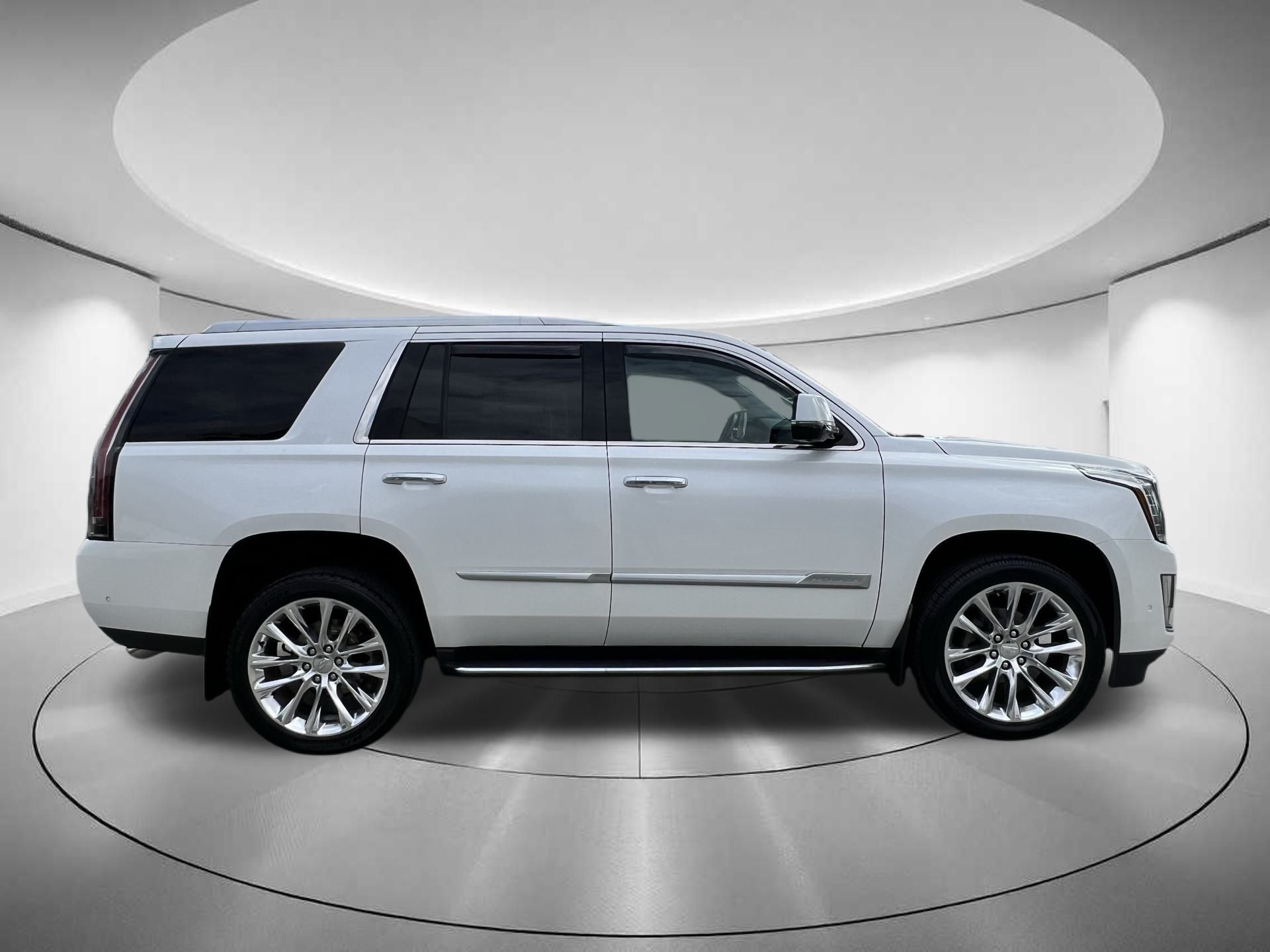 2019 Cadillac Escalade Luxury 24