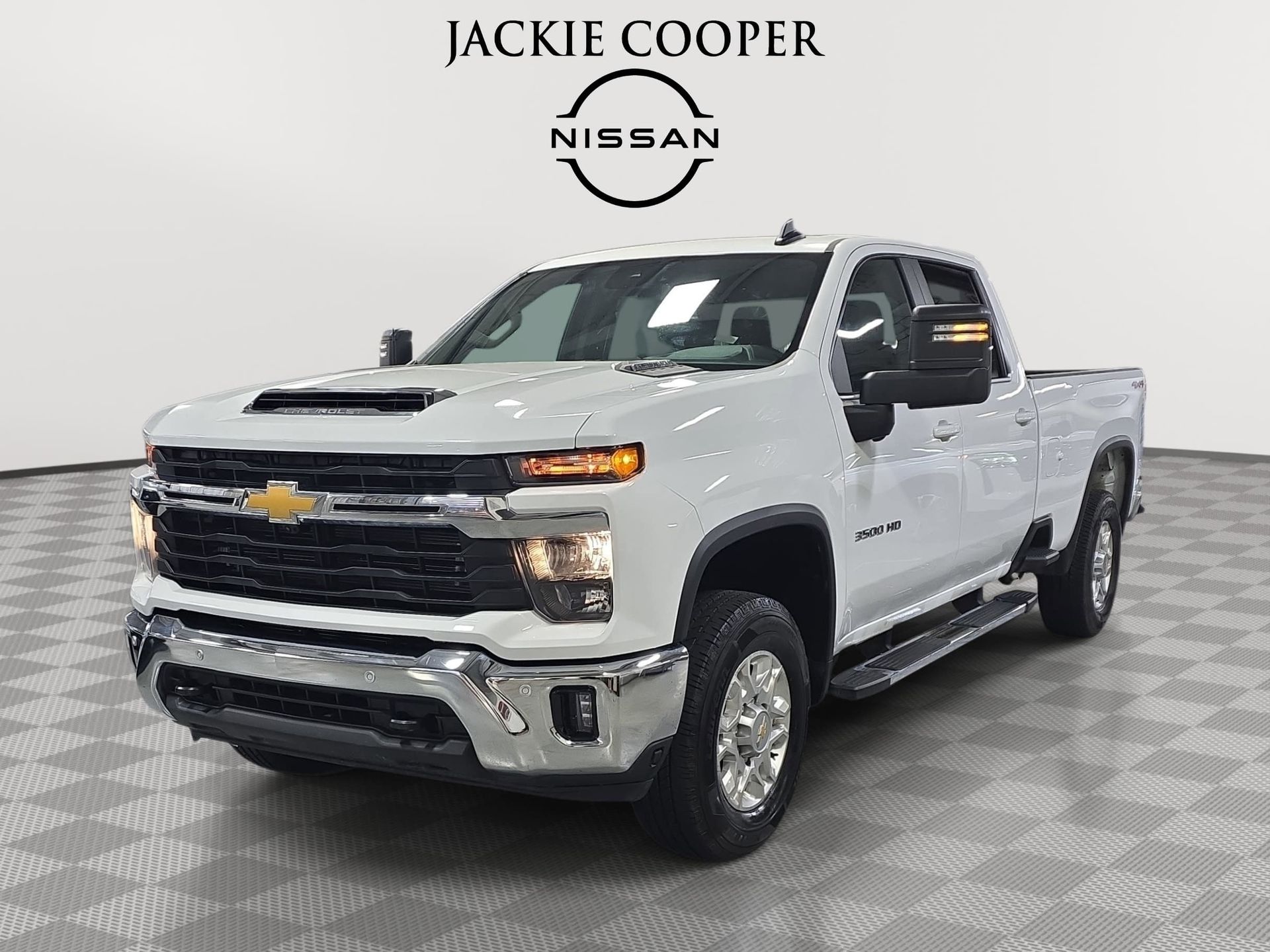 2025 Chevrolet Silverado 3500HD LT Crew Cab 4WD