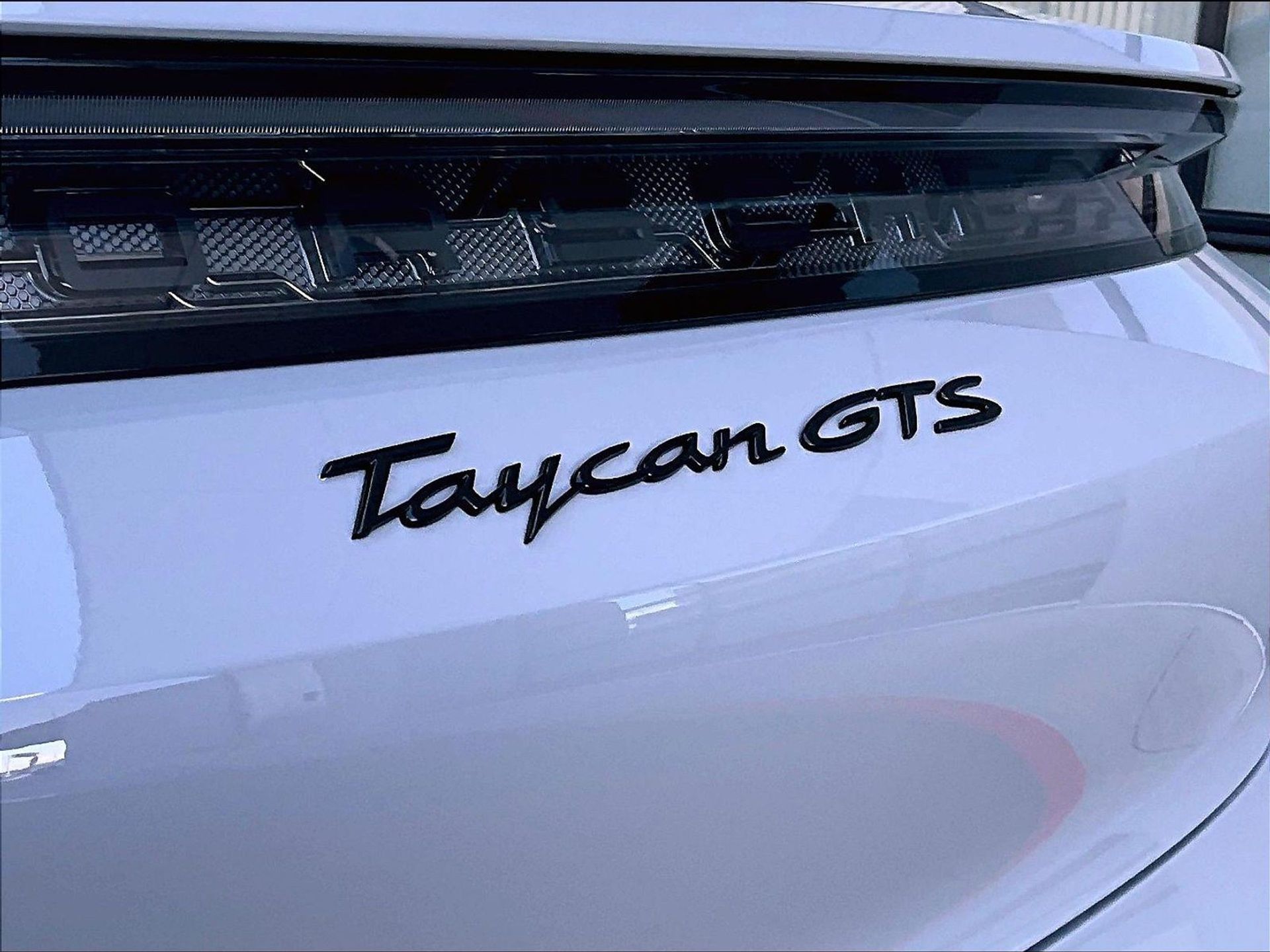 2022 Taycan GTS picture #21