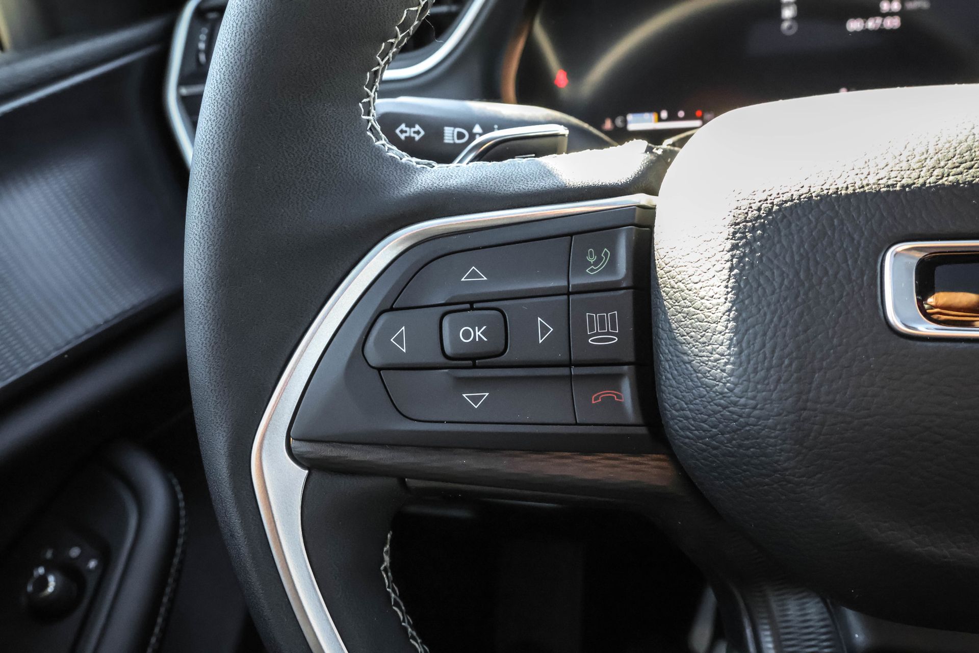 2025 JEEP GRAND CHEROKEE L - Image 27