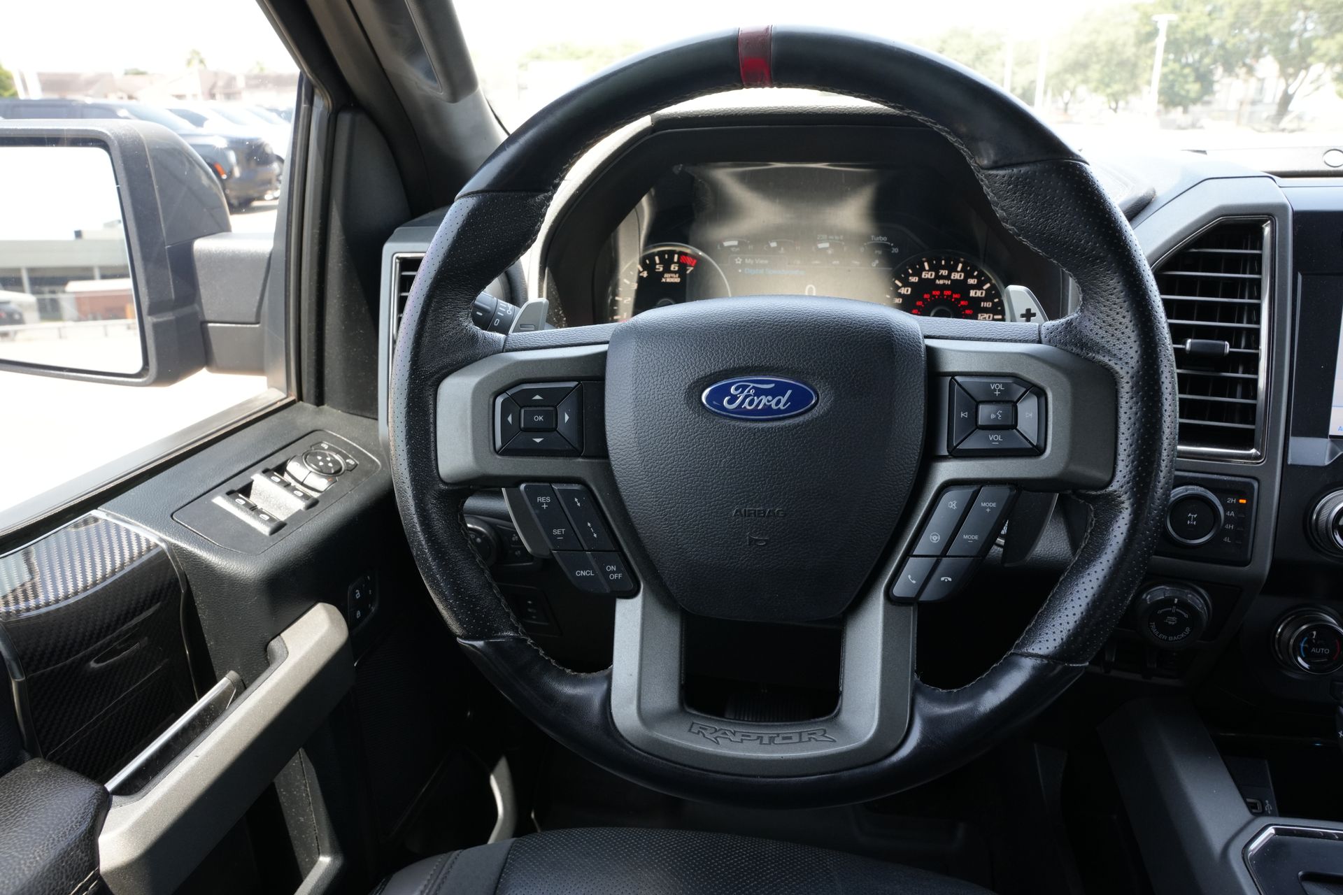 2020 Ford F-150 Raptor - 9