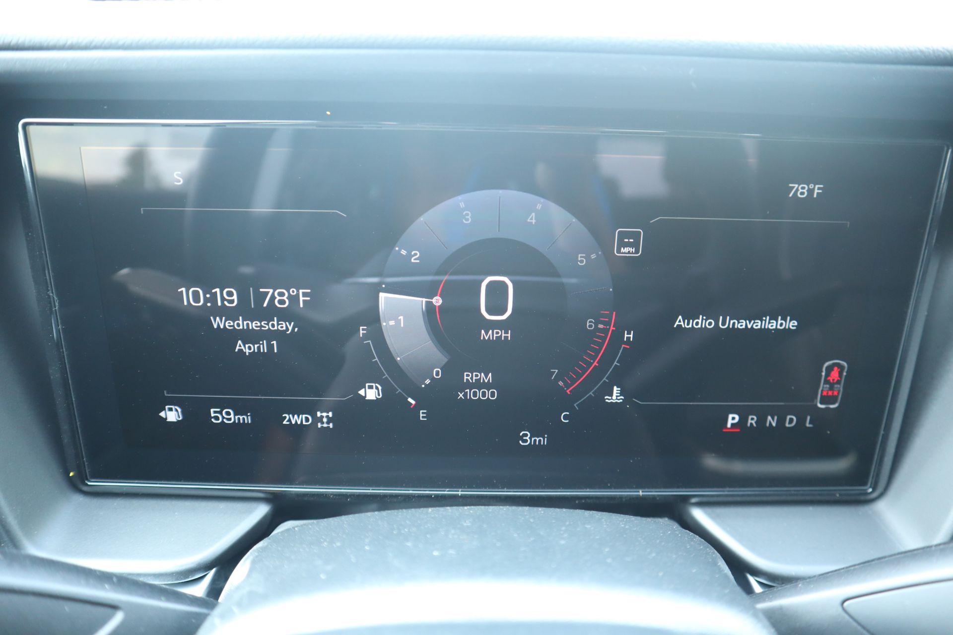 View vehicle photo 4