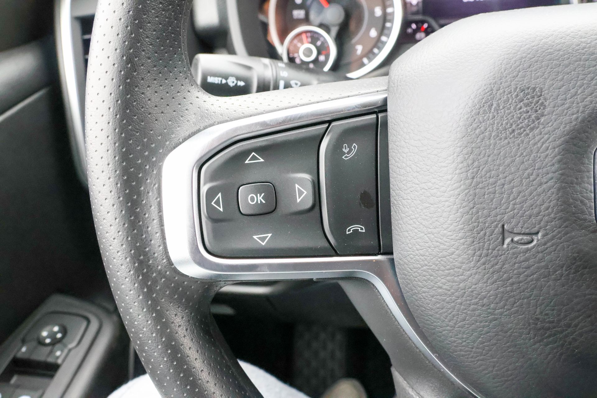 2026 RAM 1500 - Image 28