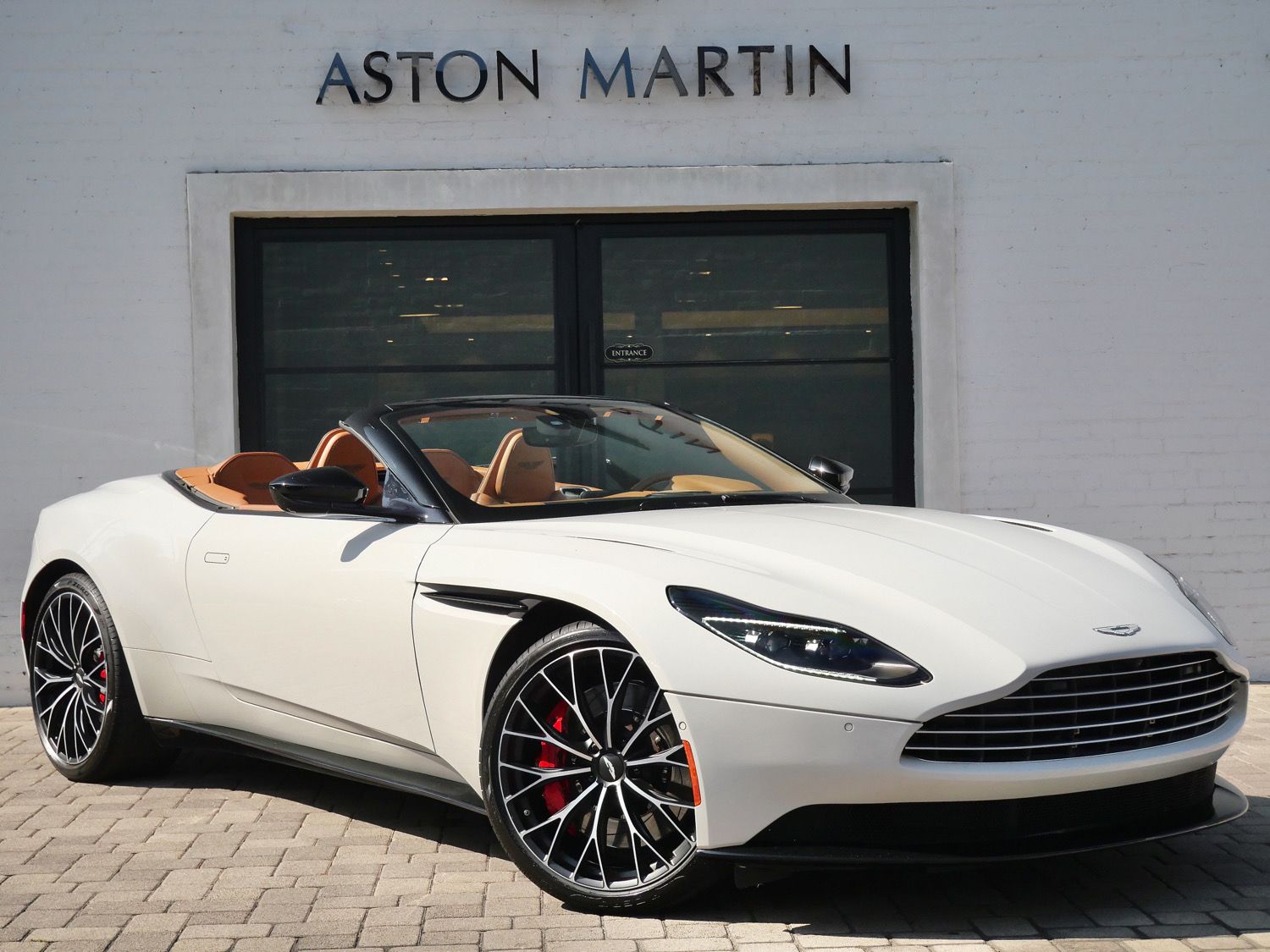 Lunar White 2023 Aston Martin DB11 V8 Volante Convertible RWD Convertible Rear-Wheel Drive 8-Speed Automatic