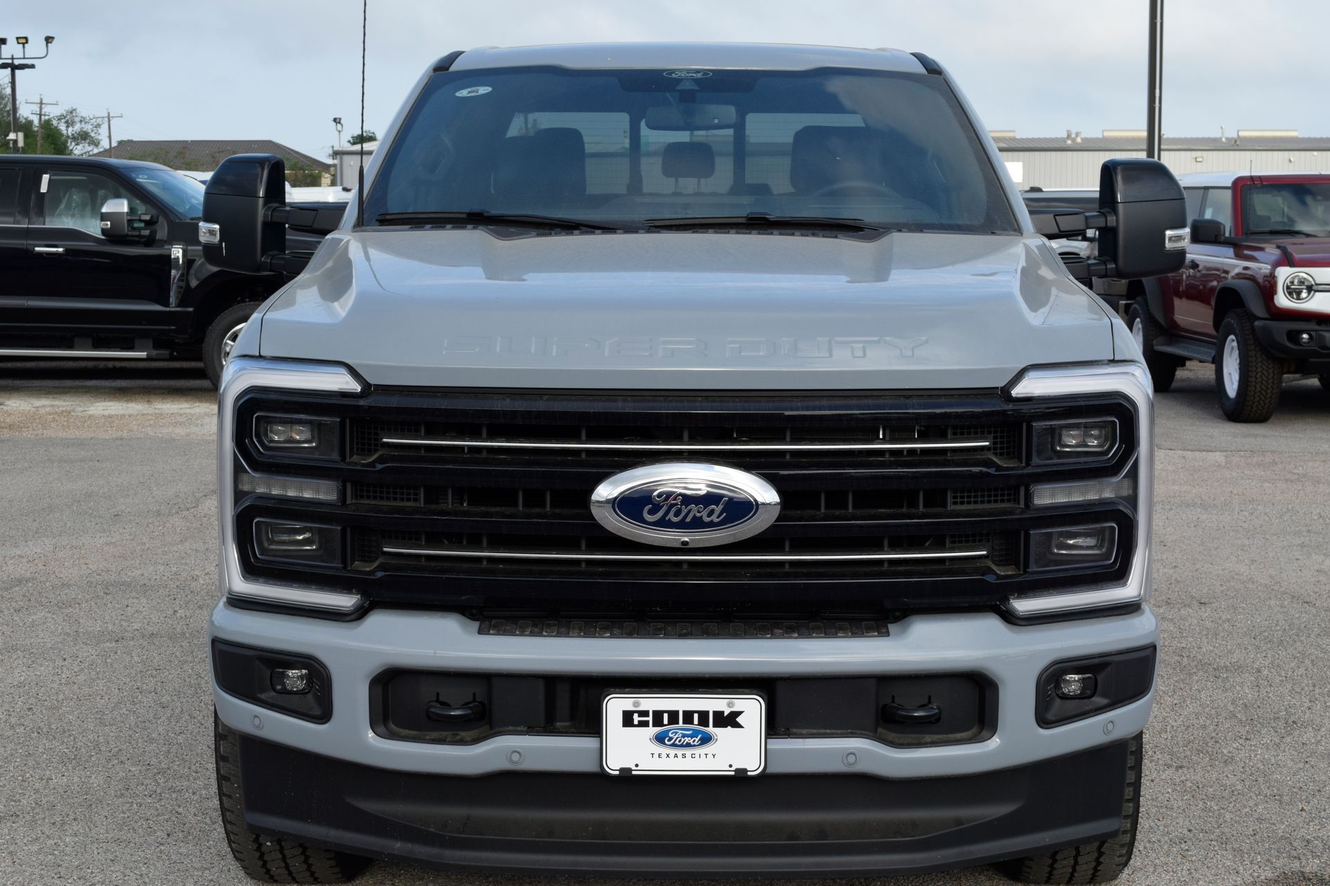 View vehicle photo 2