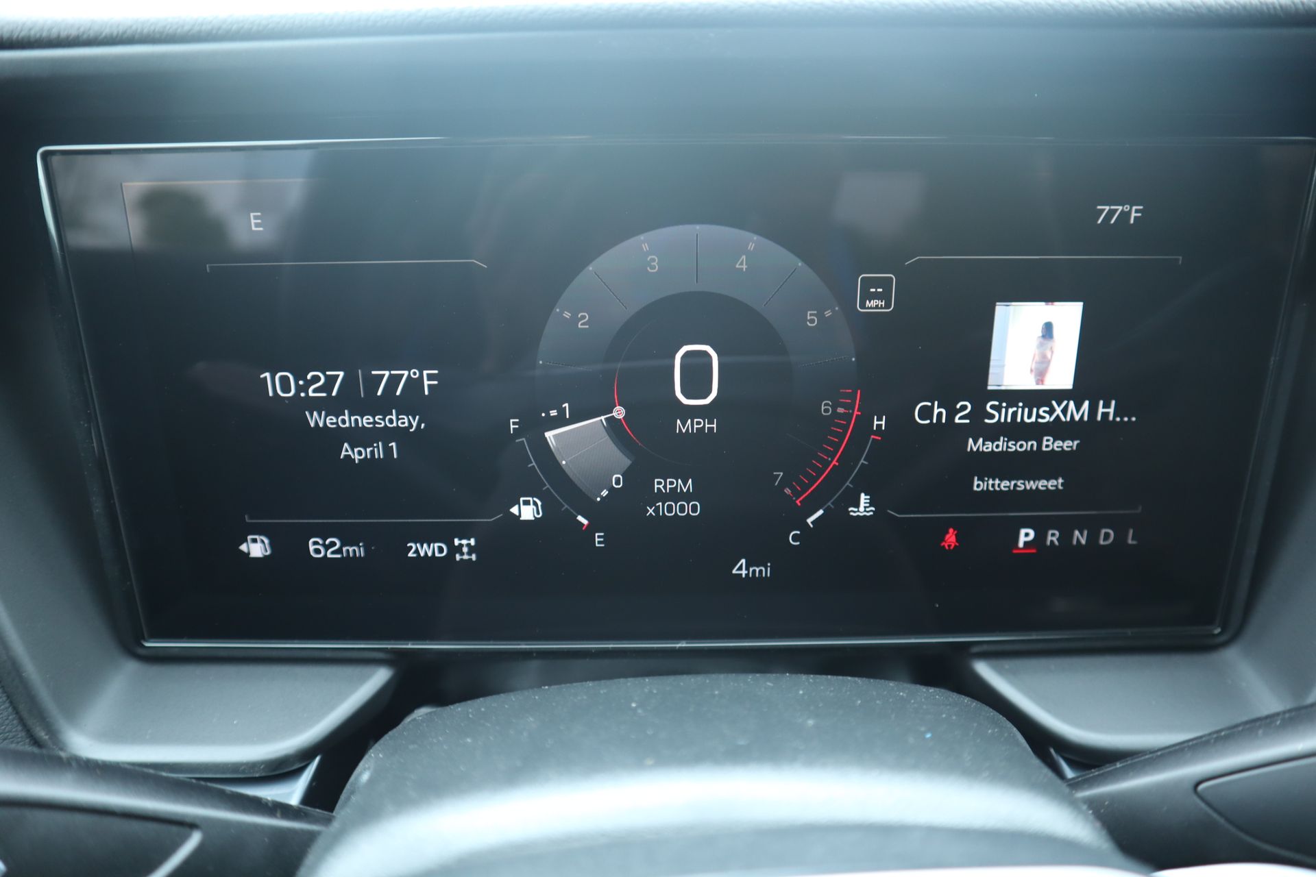 View vehicle photo 4