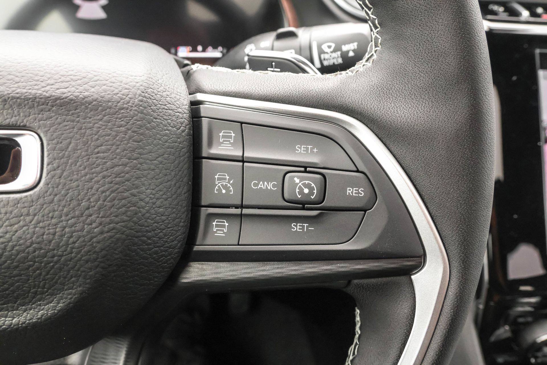 2025 JEEP GRAND CHEROKEE - Image 27