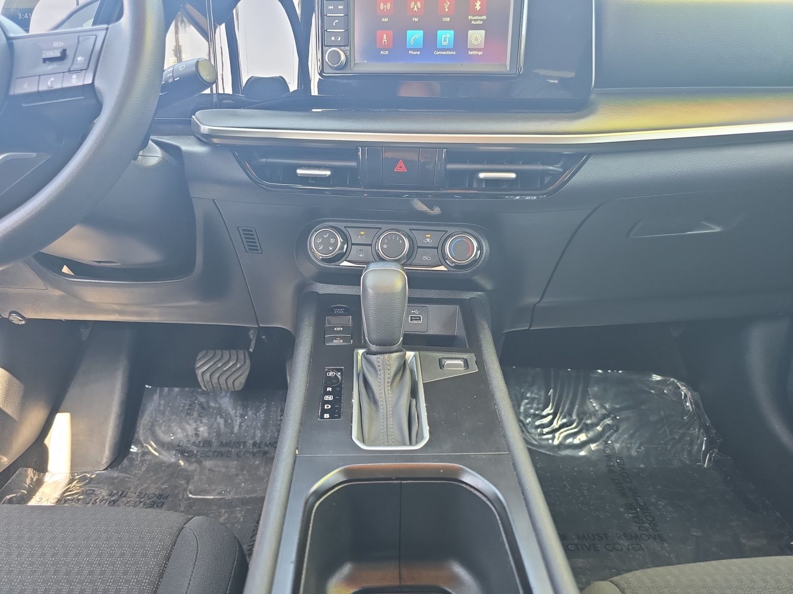Used 2025 Nissan Kicks SUV